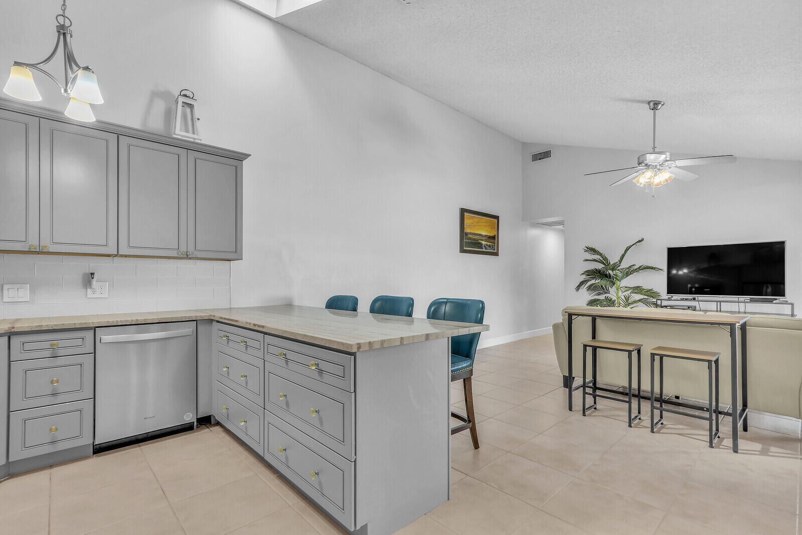 5918 Golden Eagle Circle, Palm Beach Gardens FL 33418