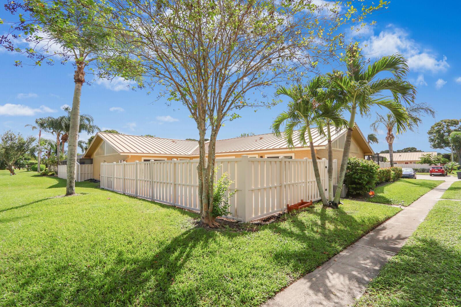5918 Golden Eagle Circle, Palm Beach Gardens FL 33418