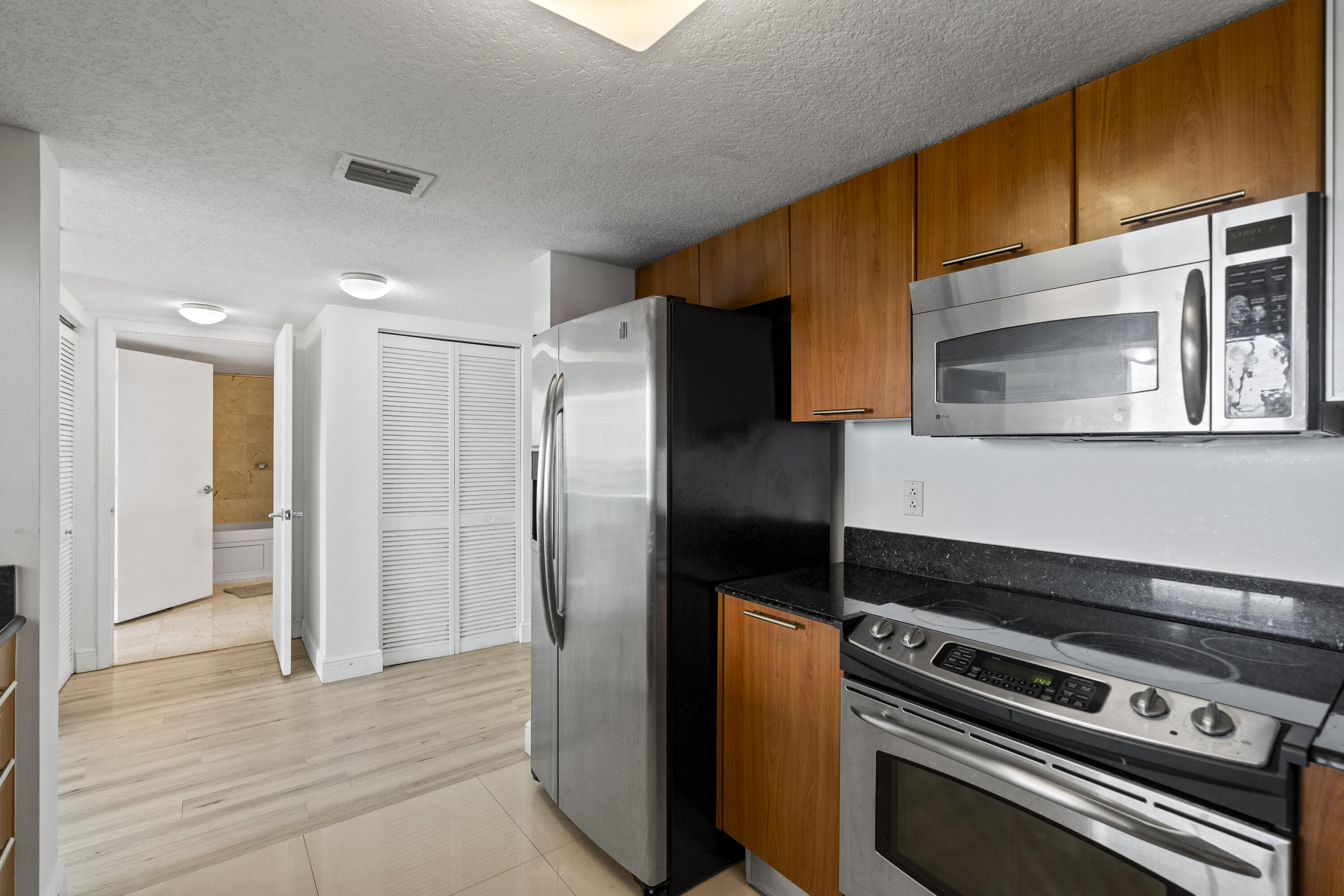 1800 N Bayshore #3802, Miami FL 33132