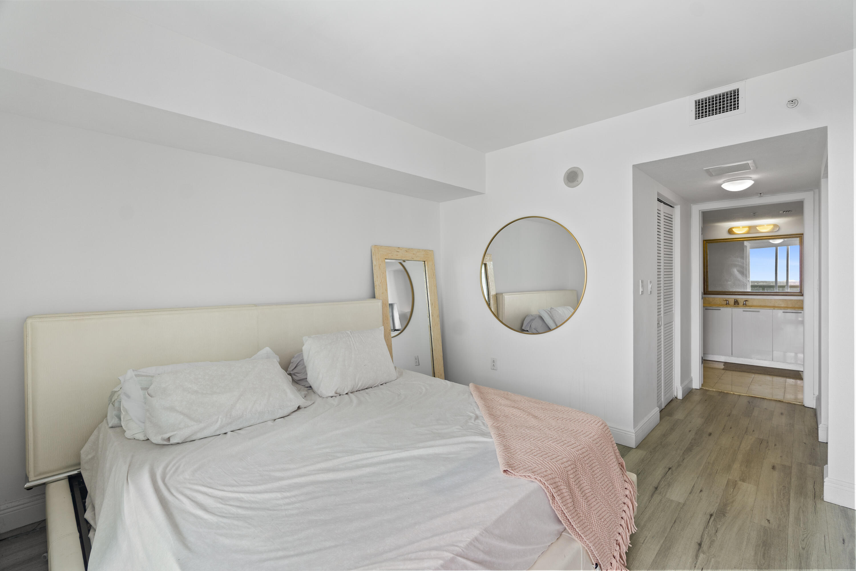 1800 N Bayshore #3802, Miami FL 33132