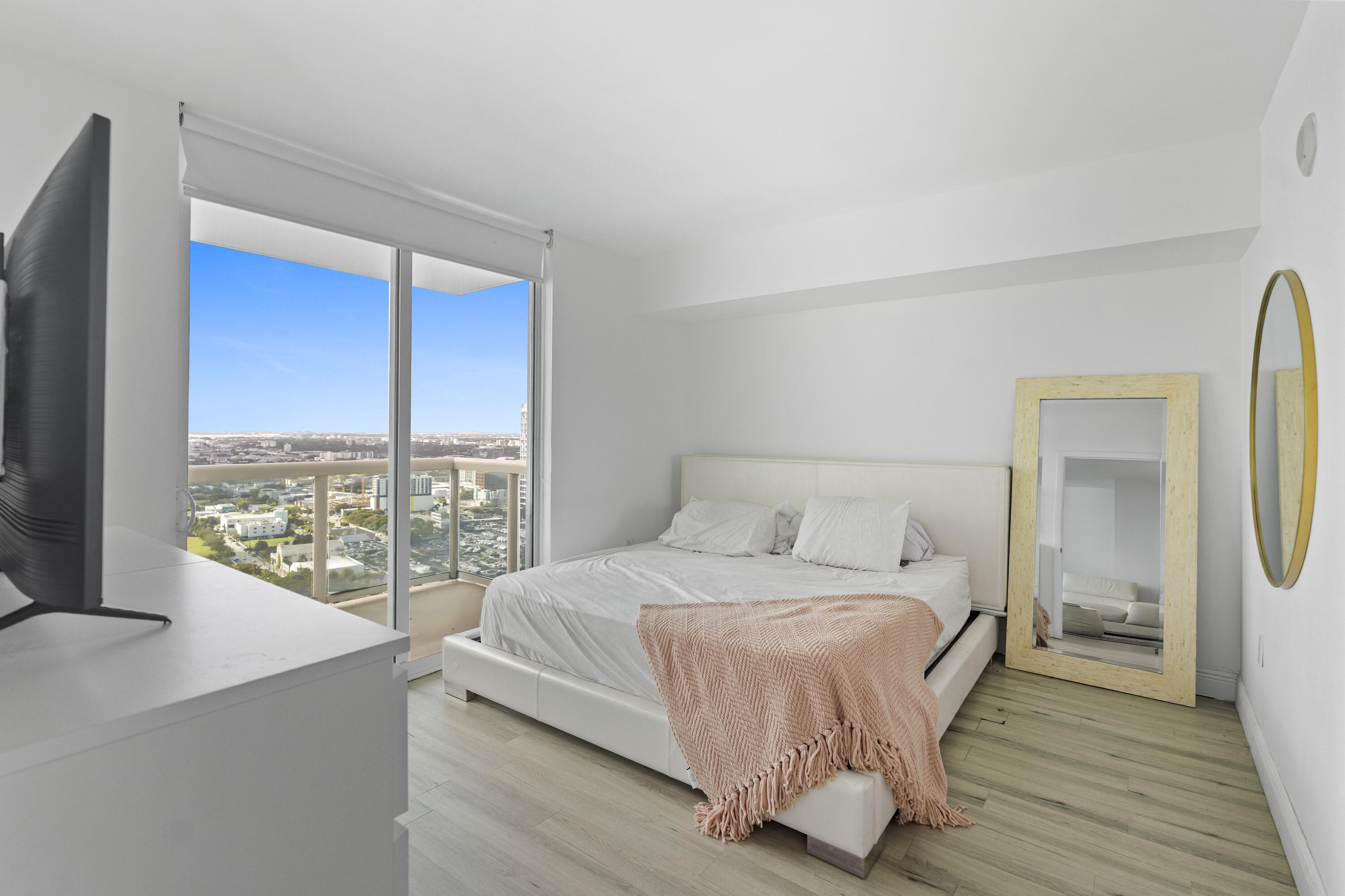 1800 N Bayshore #3802, Miami FL 33132