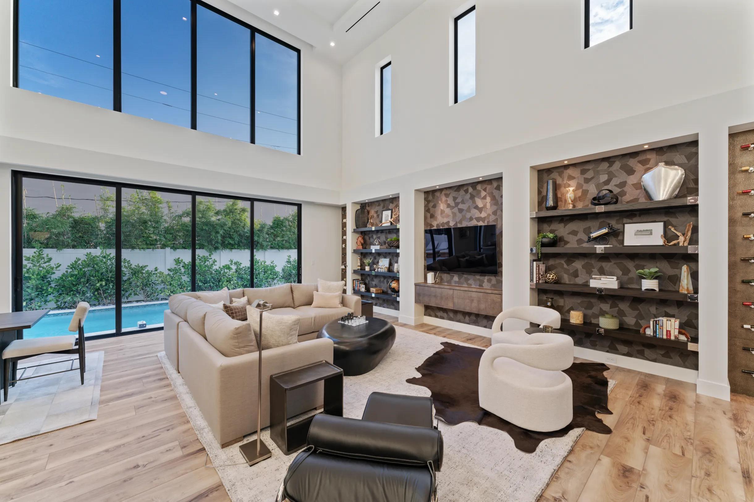 214 28th, West Palm Beach FL 33407