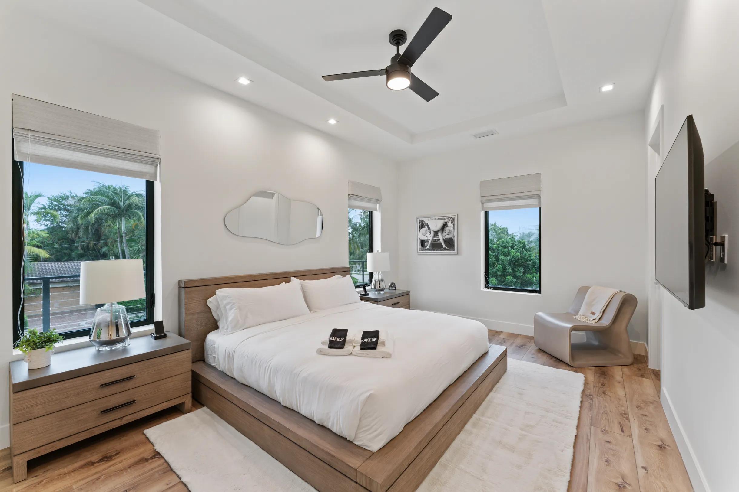 214 28th, West Palm Beach FL 33407