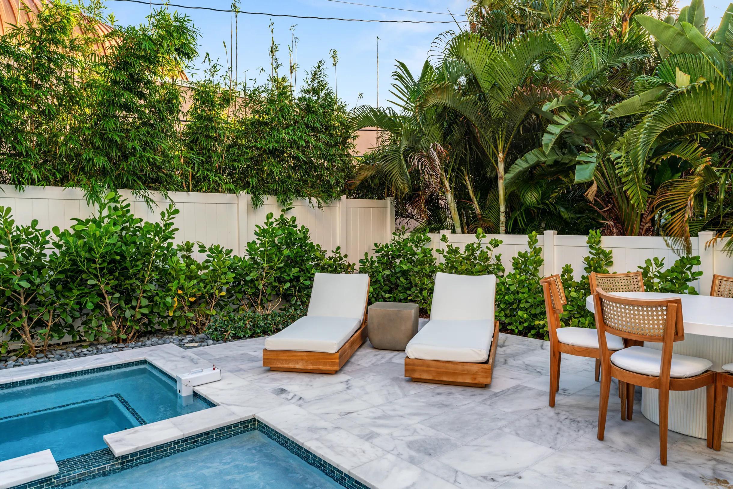 214 28th, West Palm Beach FL 33407
