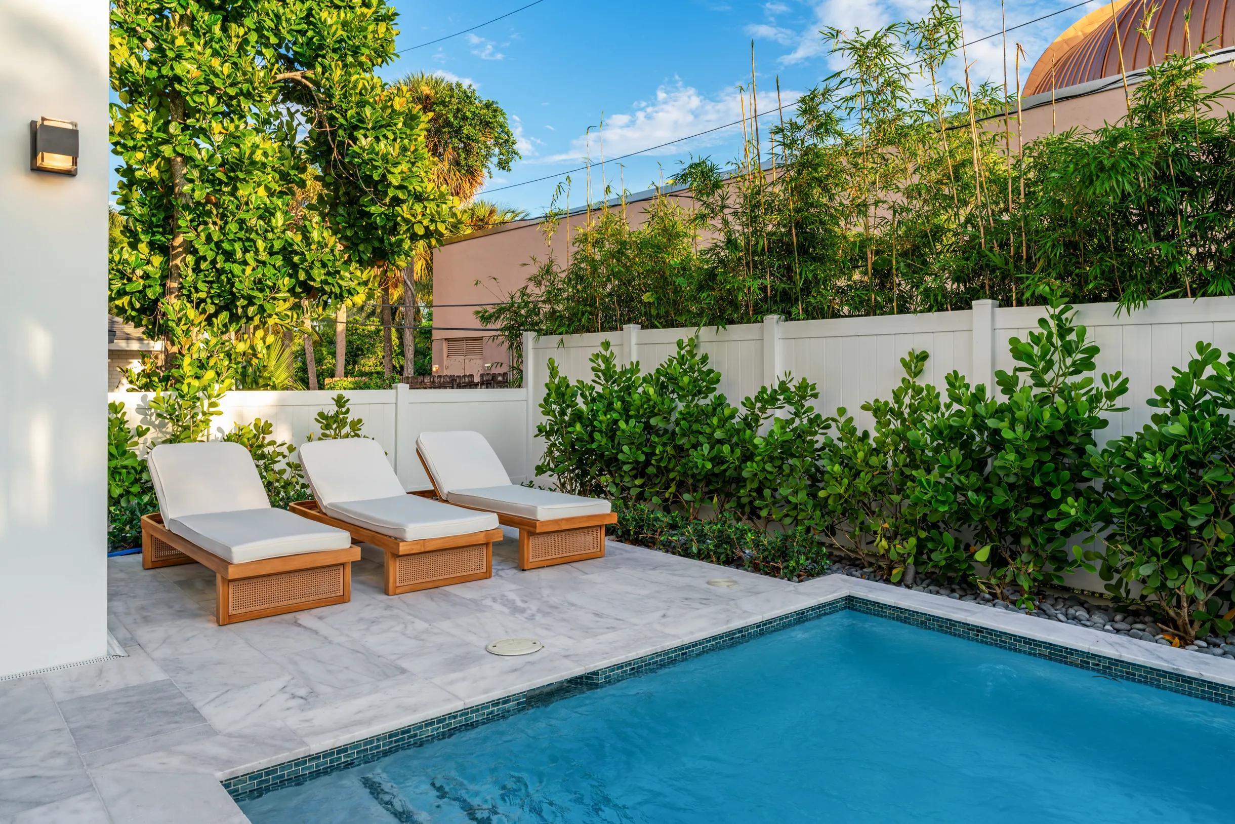 214 28th, West Palm Beach FL 33407