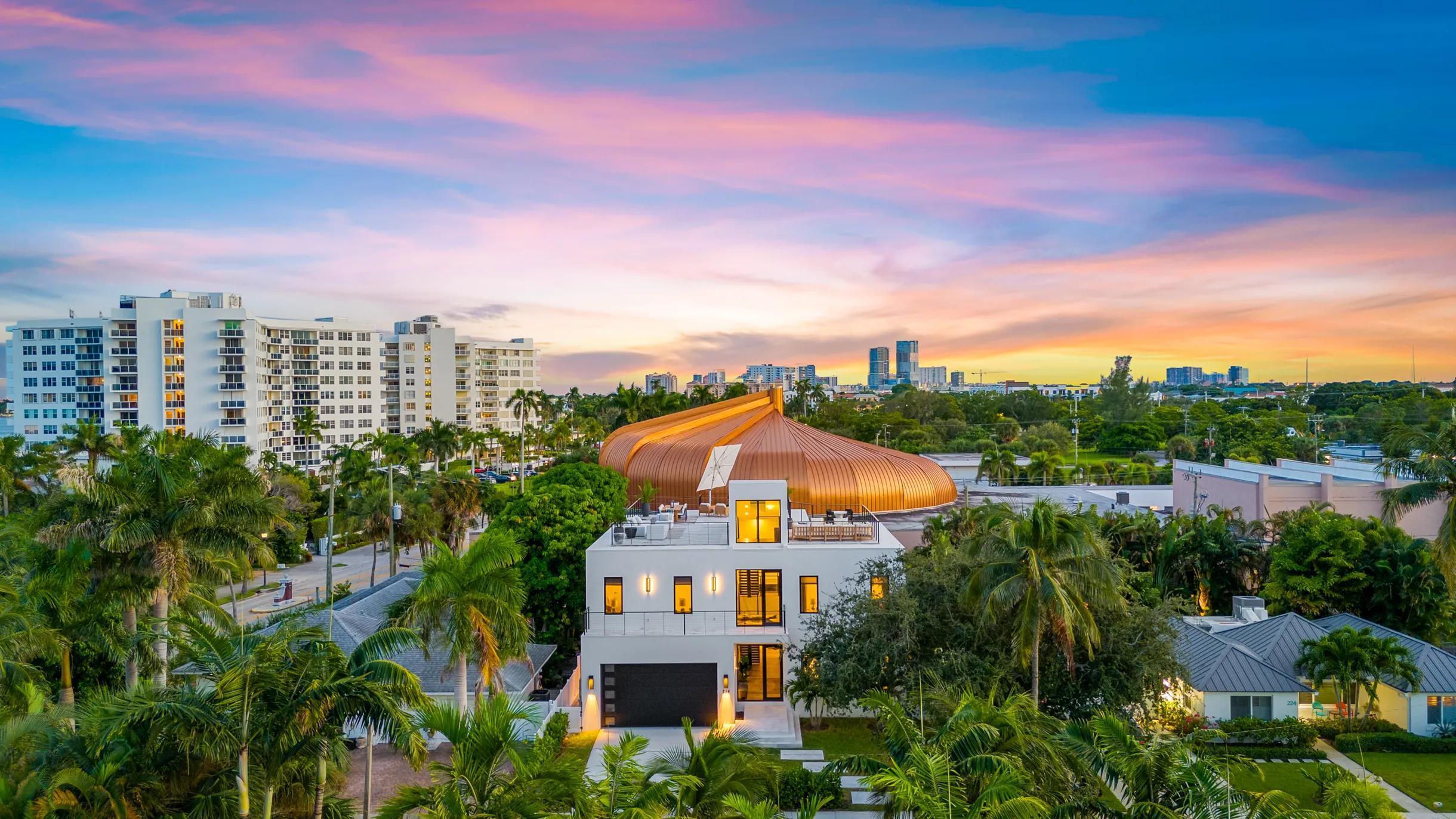 214 28th, West Palm Beach FL 33407