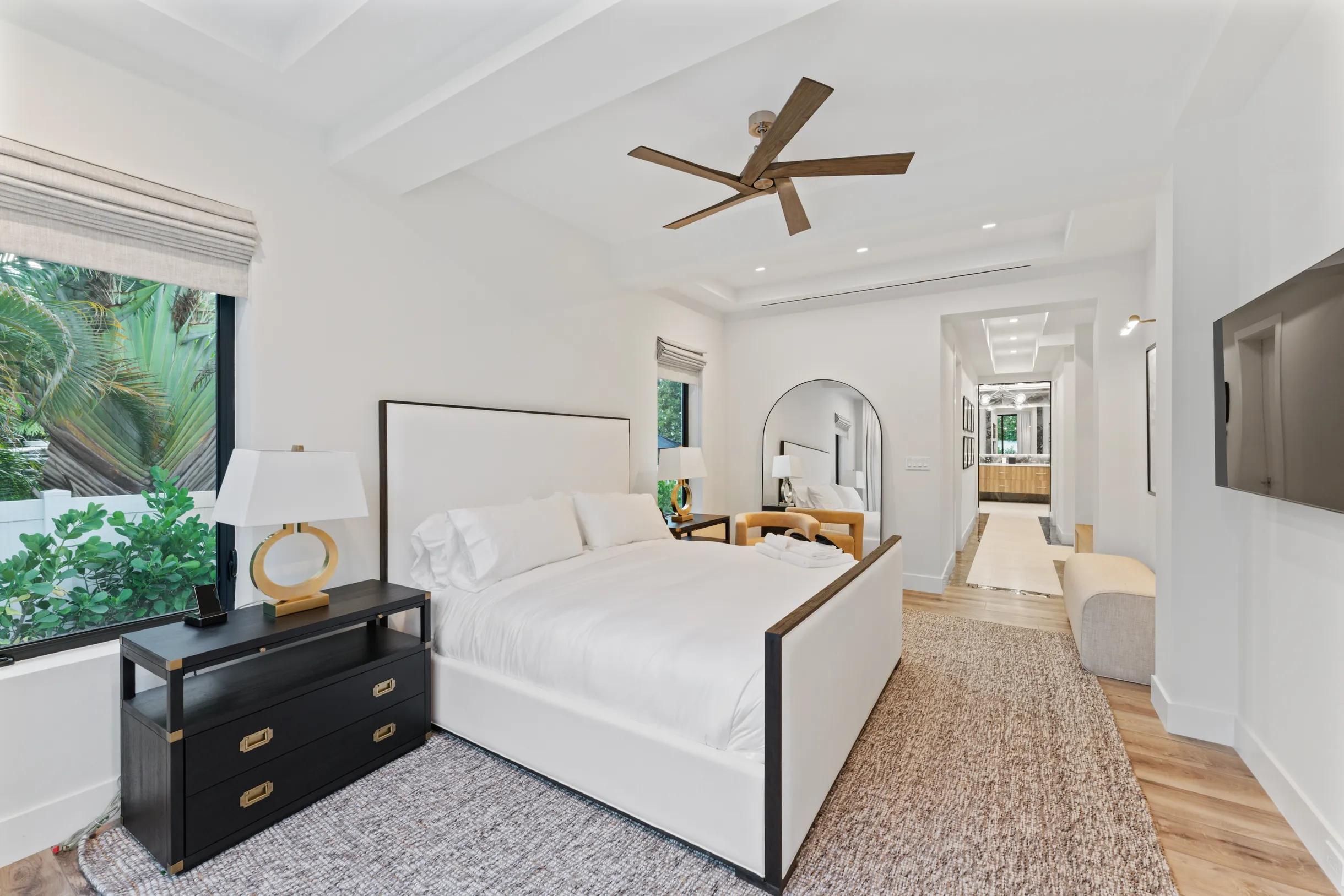 214 28th, West Palm Beach FL 33407