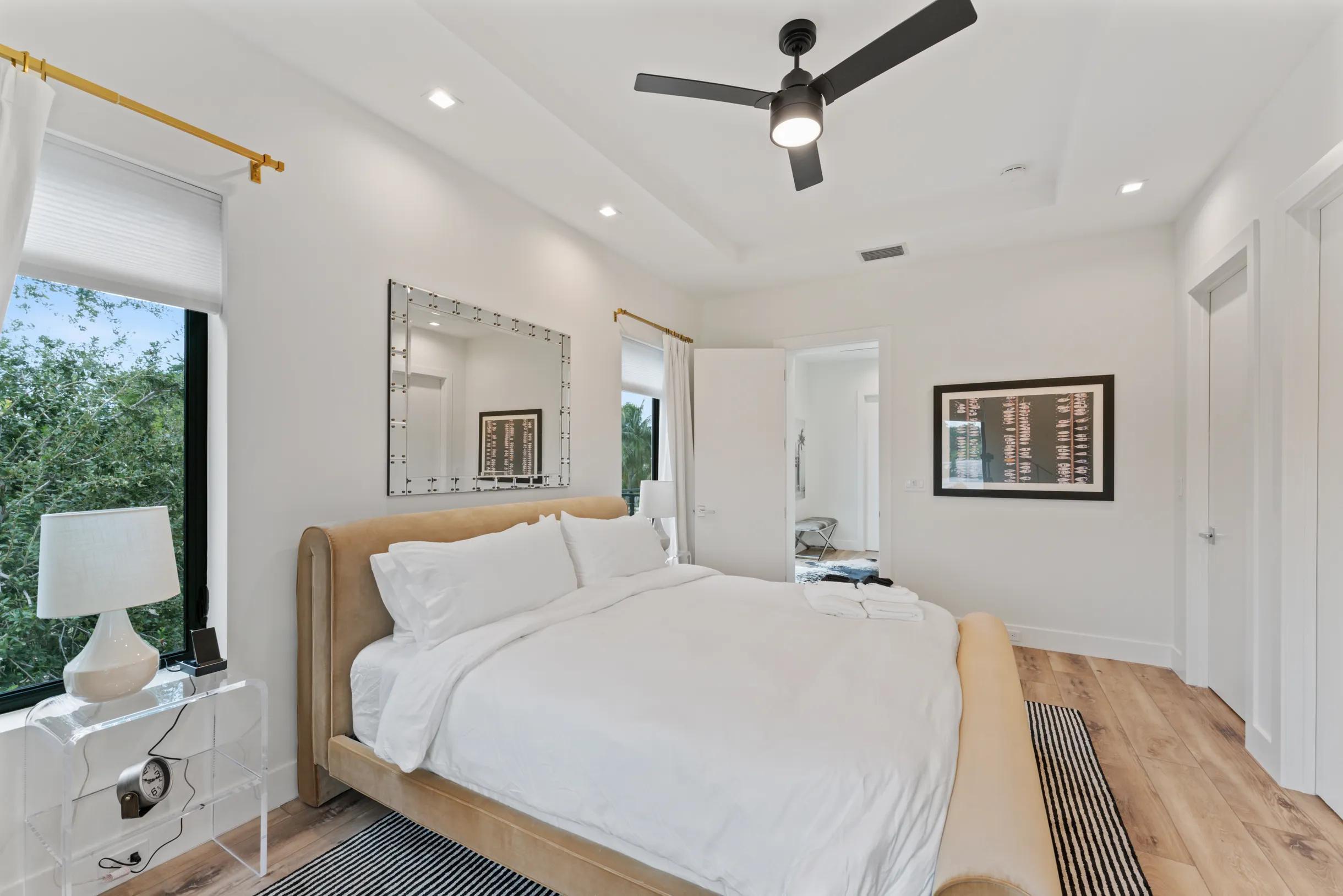 214 28th, West Palm Beach FL 33407