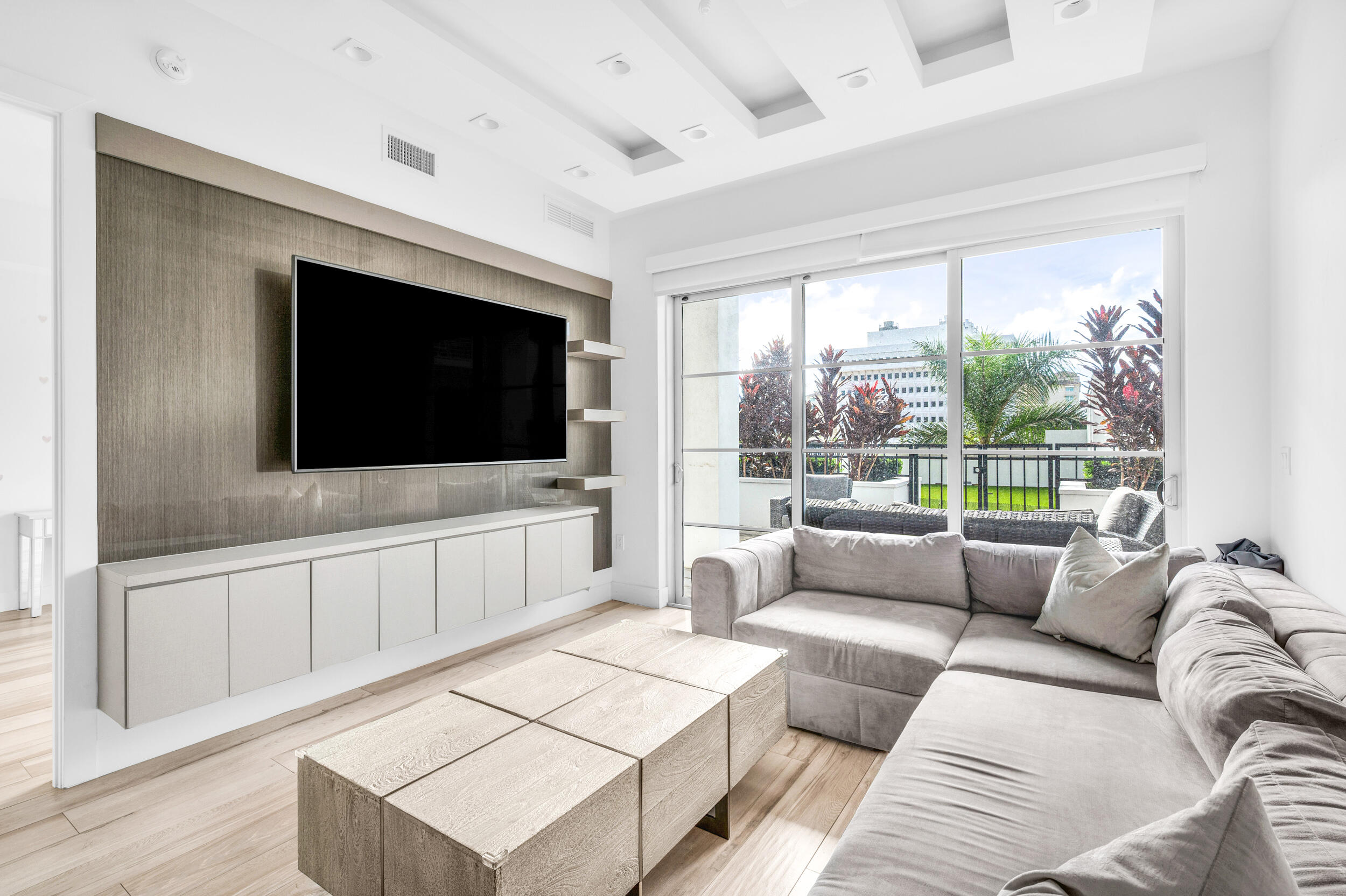 155 E Boca Raton #418, Boca Raton FL 33432