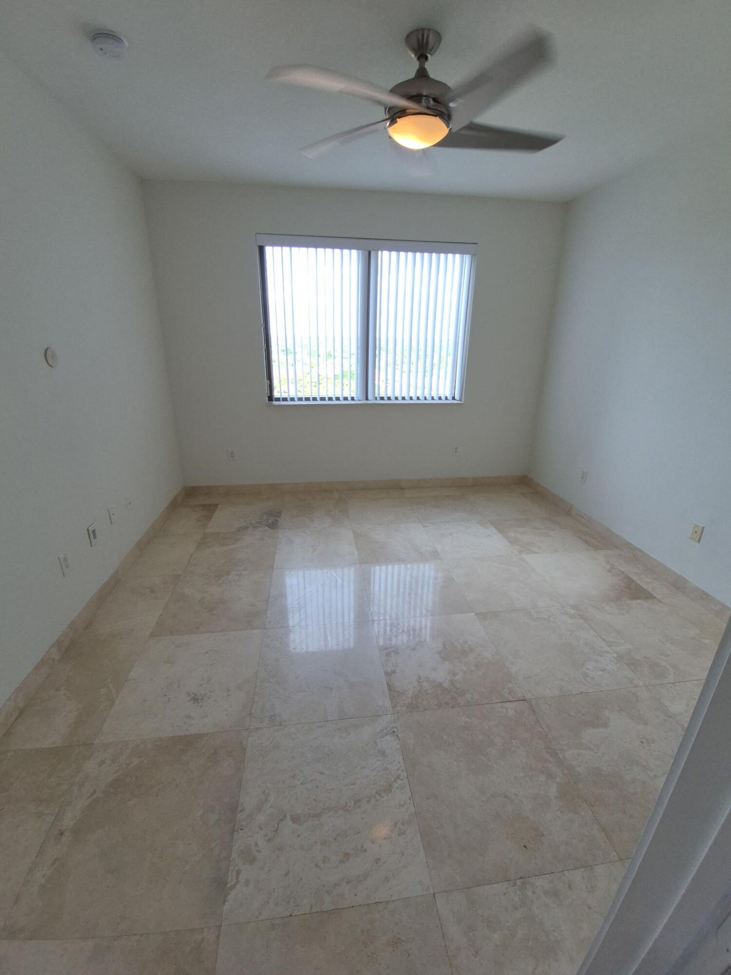 3630 Gardens #1004c, Palm Beach Gardens FL 33410