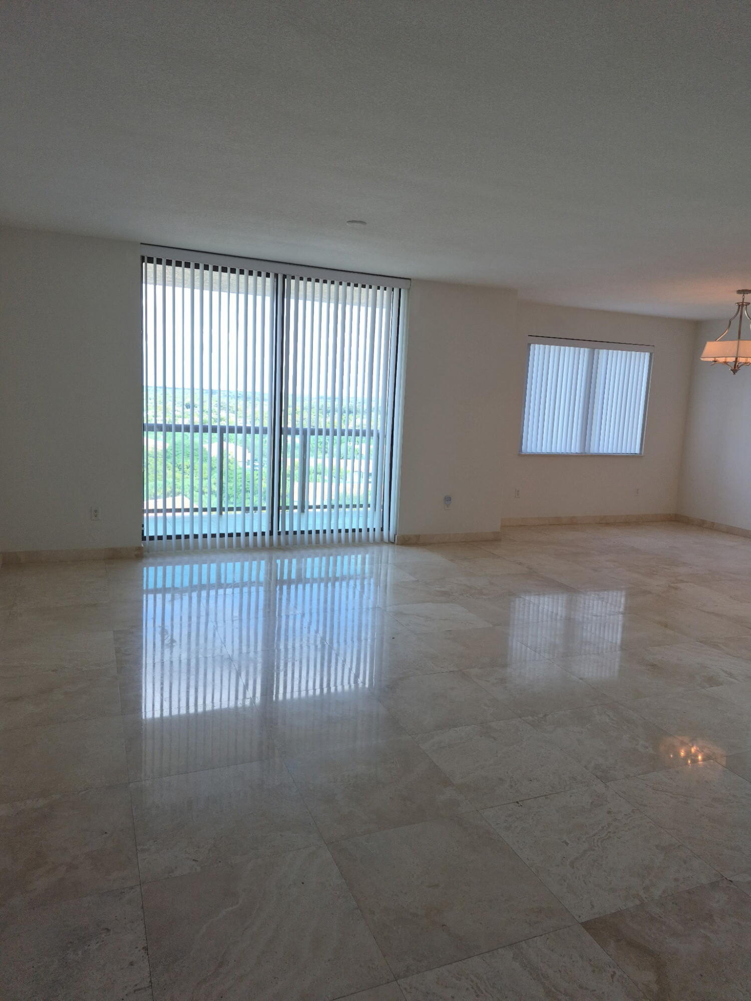 3630 Gardens #1004c, Palm Beach Gardens FL 33410
