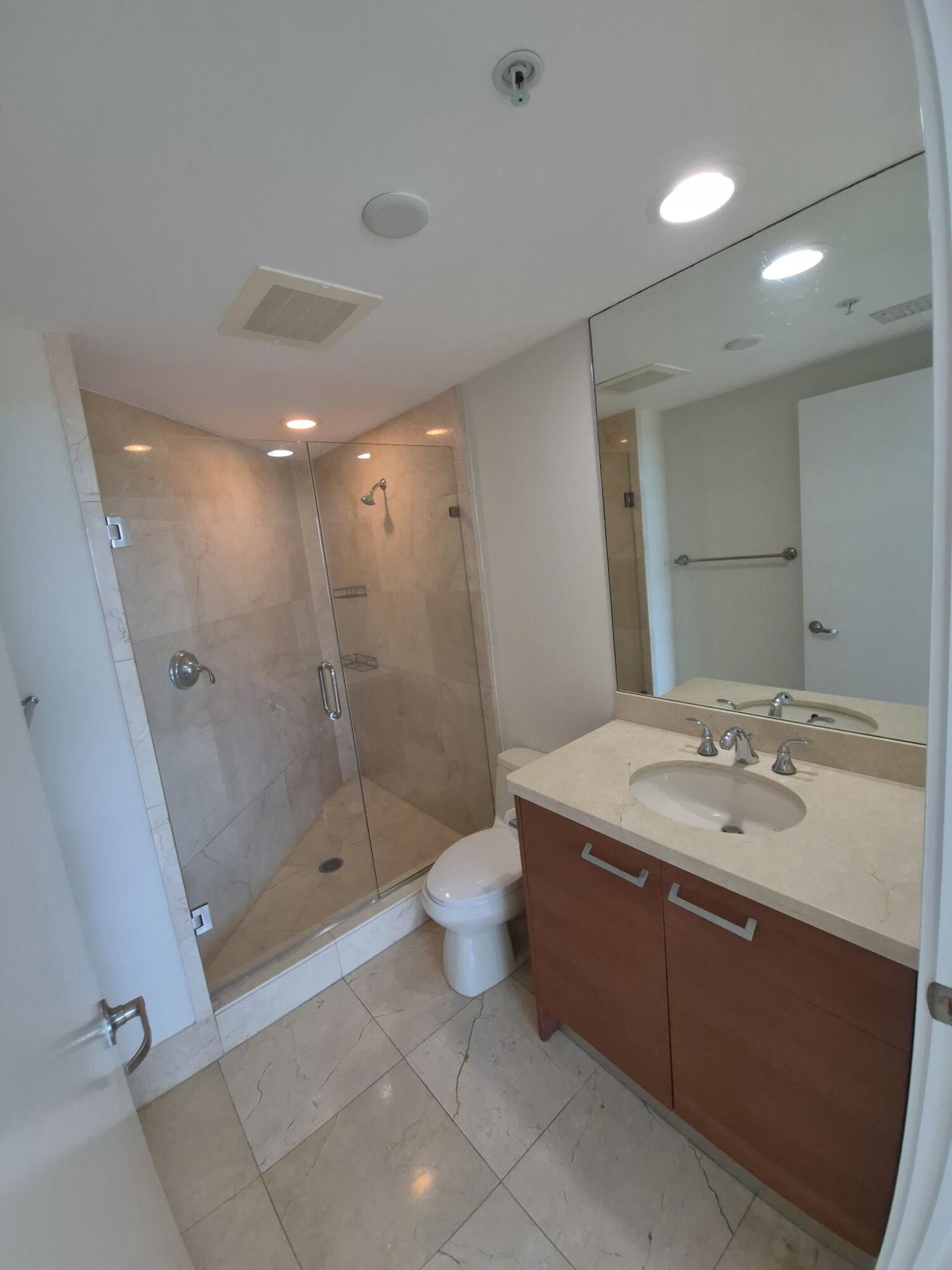 3630 Gardens #1004c, Palm Beach Gardens FL 33410