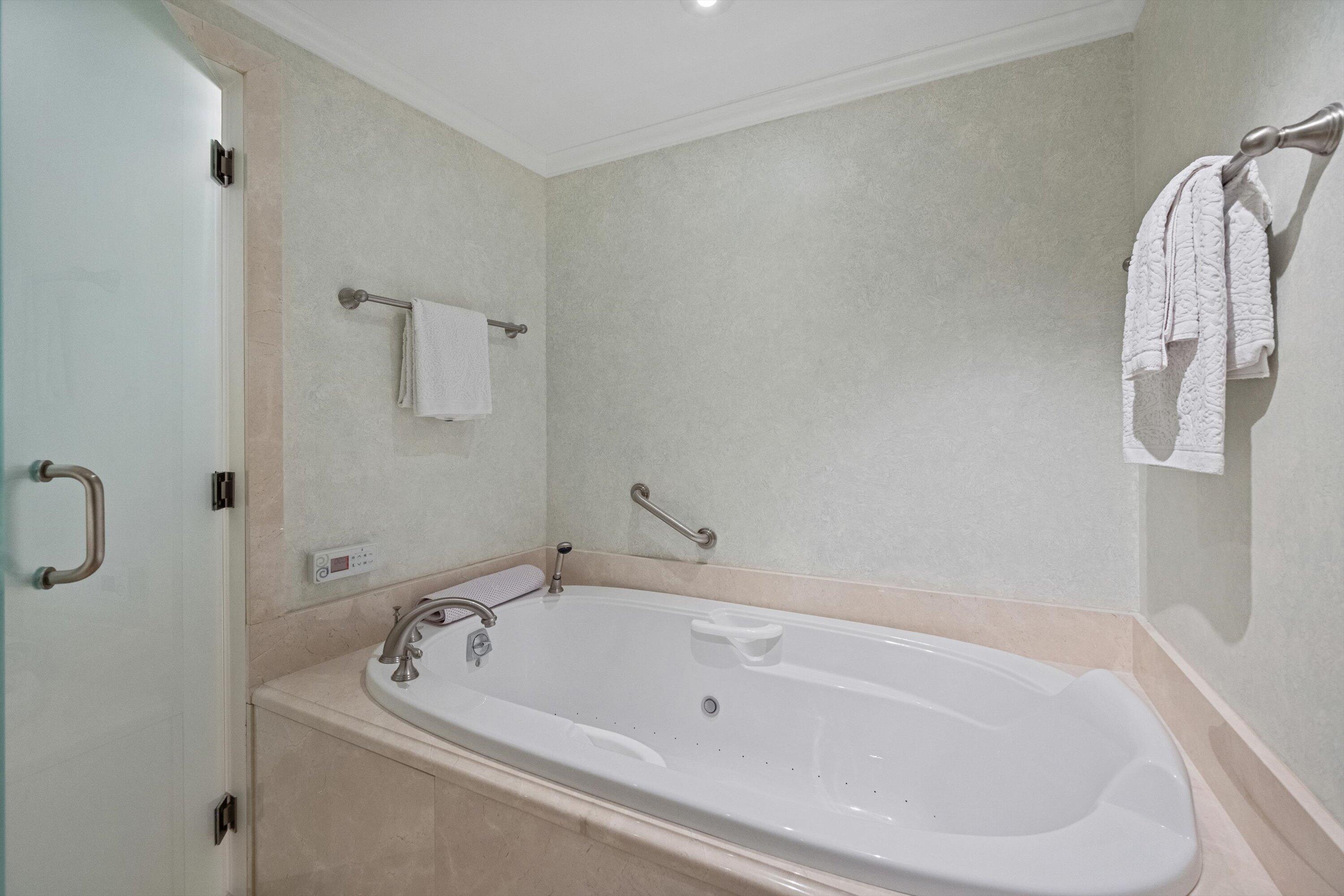 150 N Ocean #Ph 3, Palm Beach FL 33480