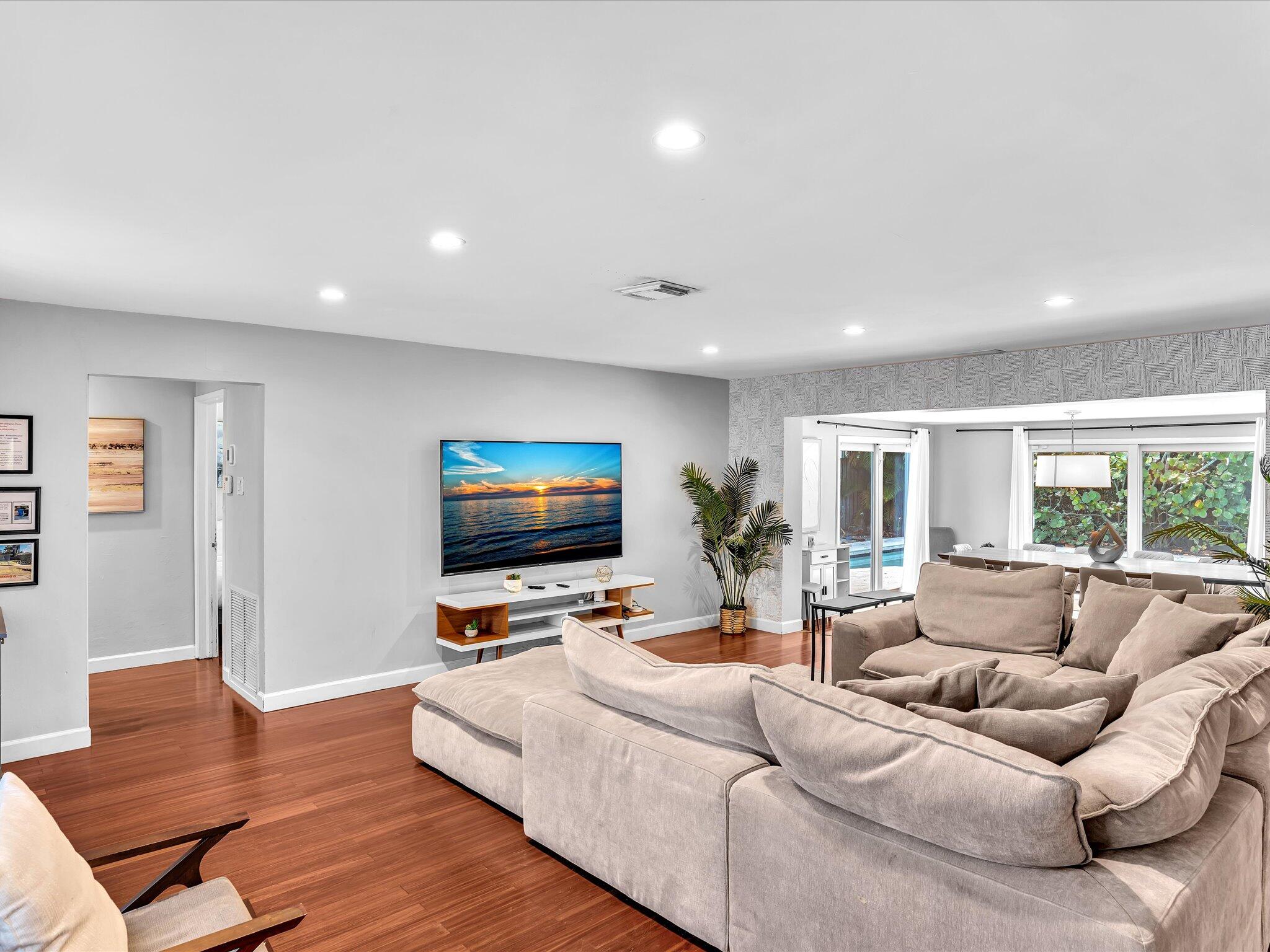 1786 NE 21st, Fort Lauderdale FL 33305
