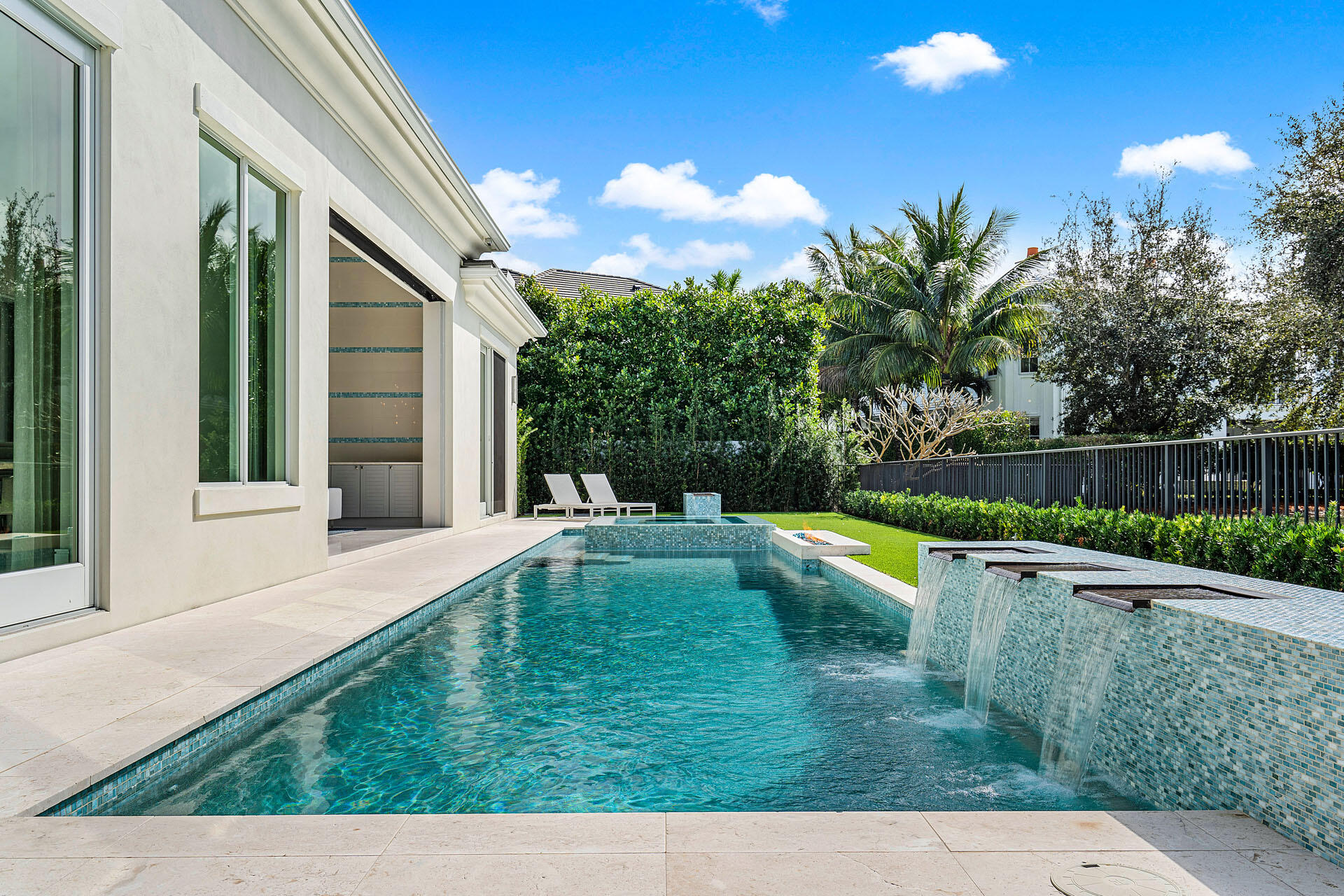 148 Thatch Palm, Boca Raton FL 33432