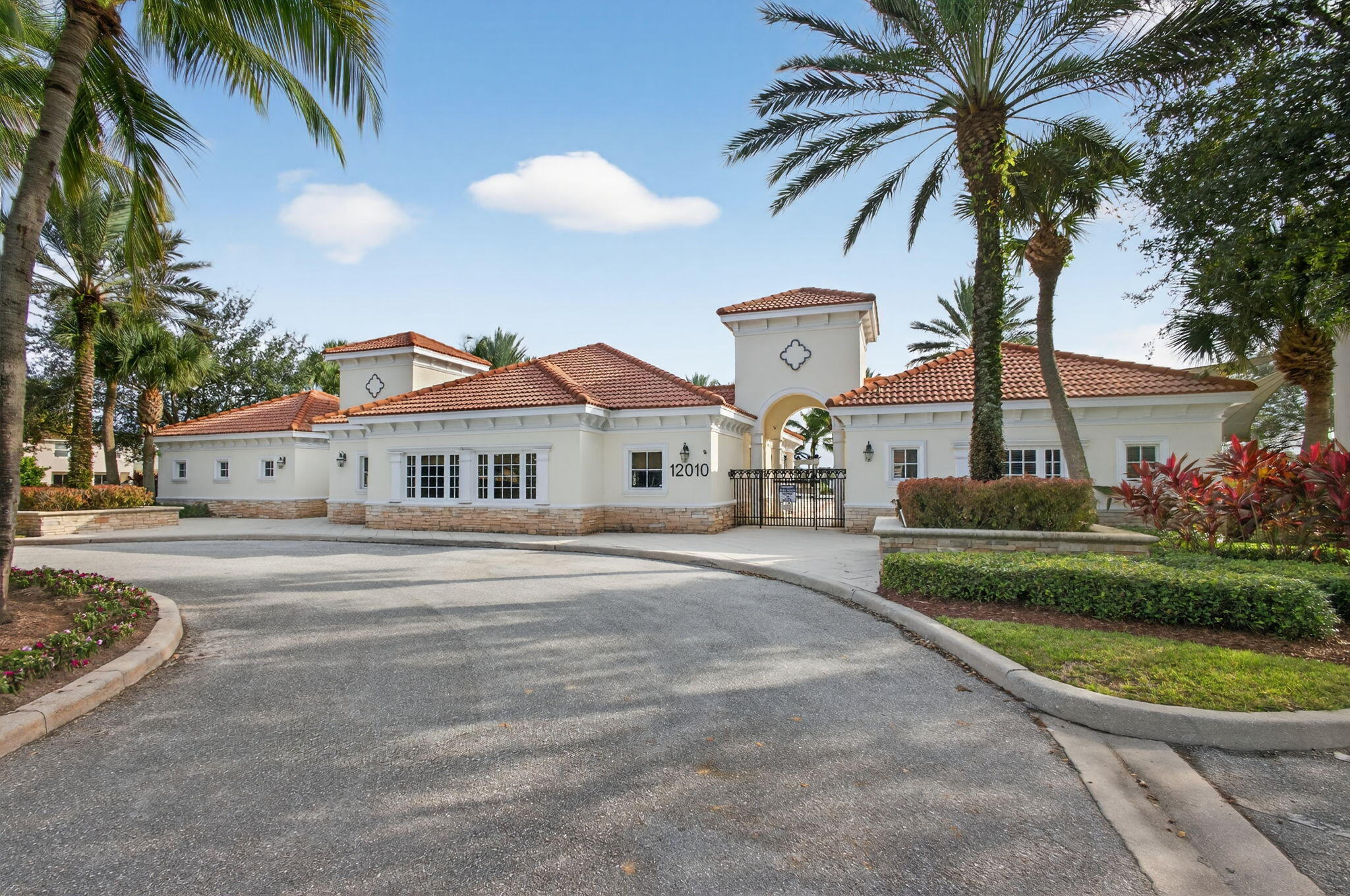 12081 Aviles, Palm Beach Gardens FL 33418