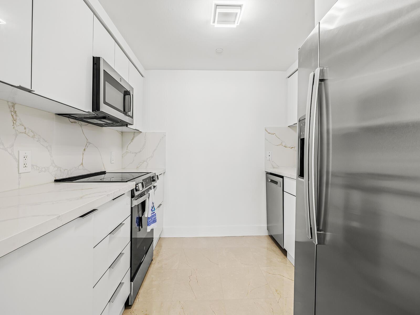 6365 Collins Avenue #1911, Miami Beach FL 33141