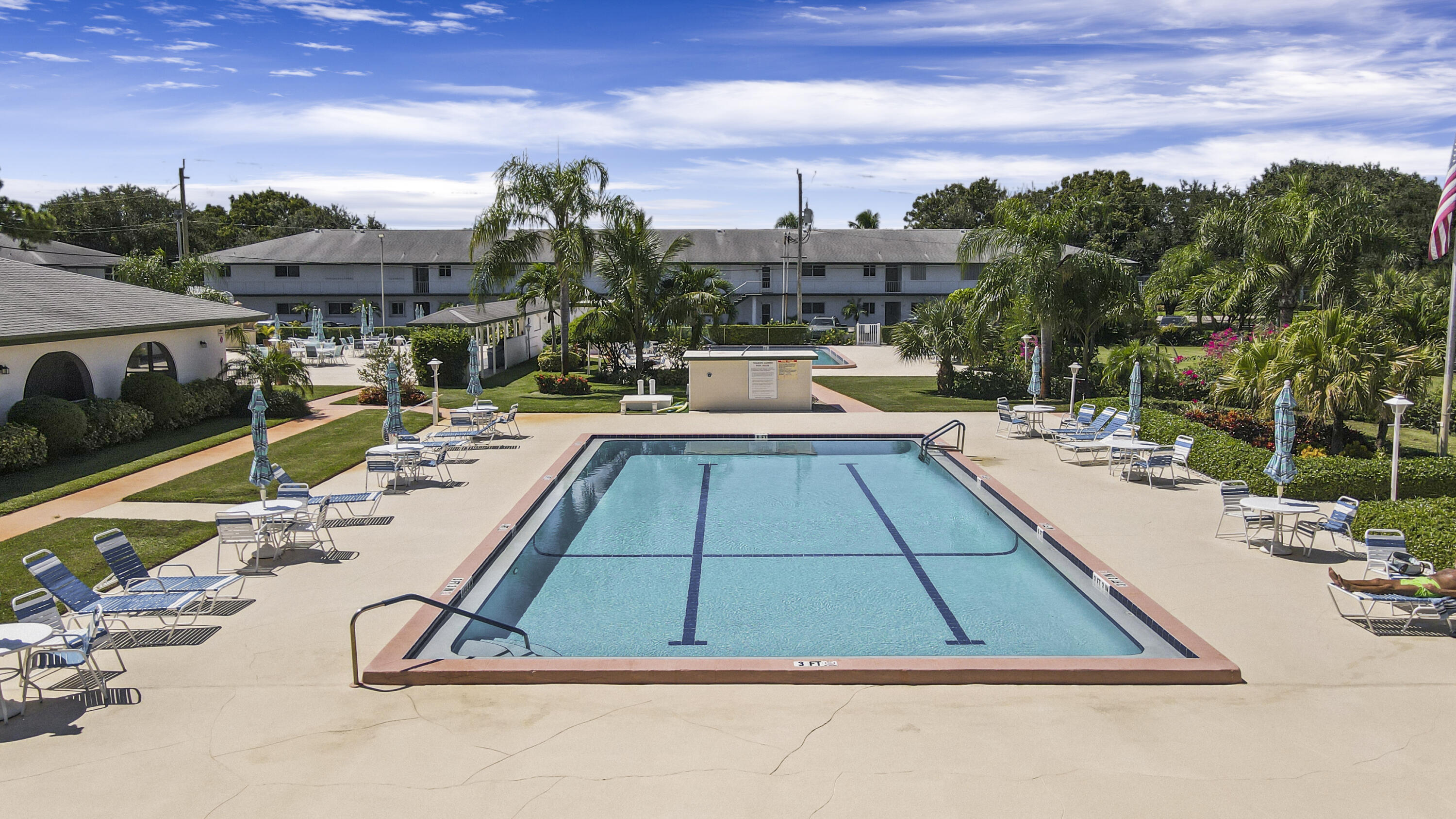 4 Garden #101, Tequesta FL 33469