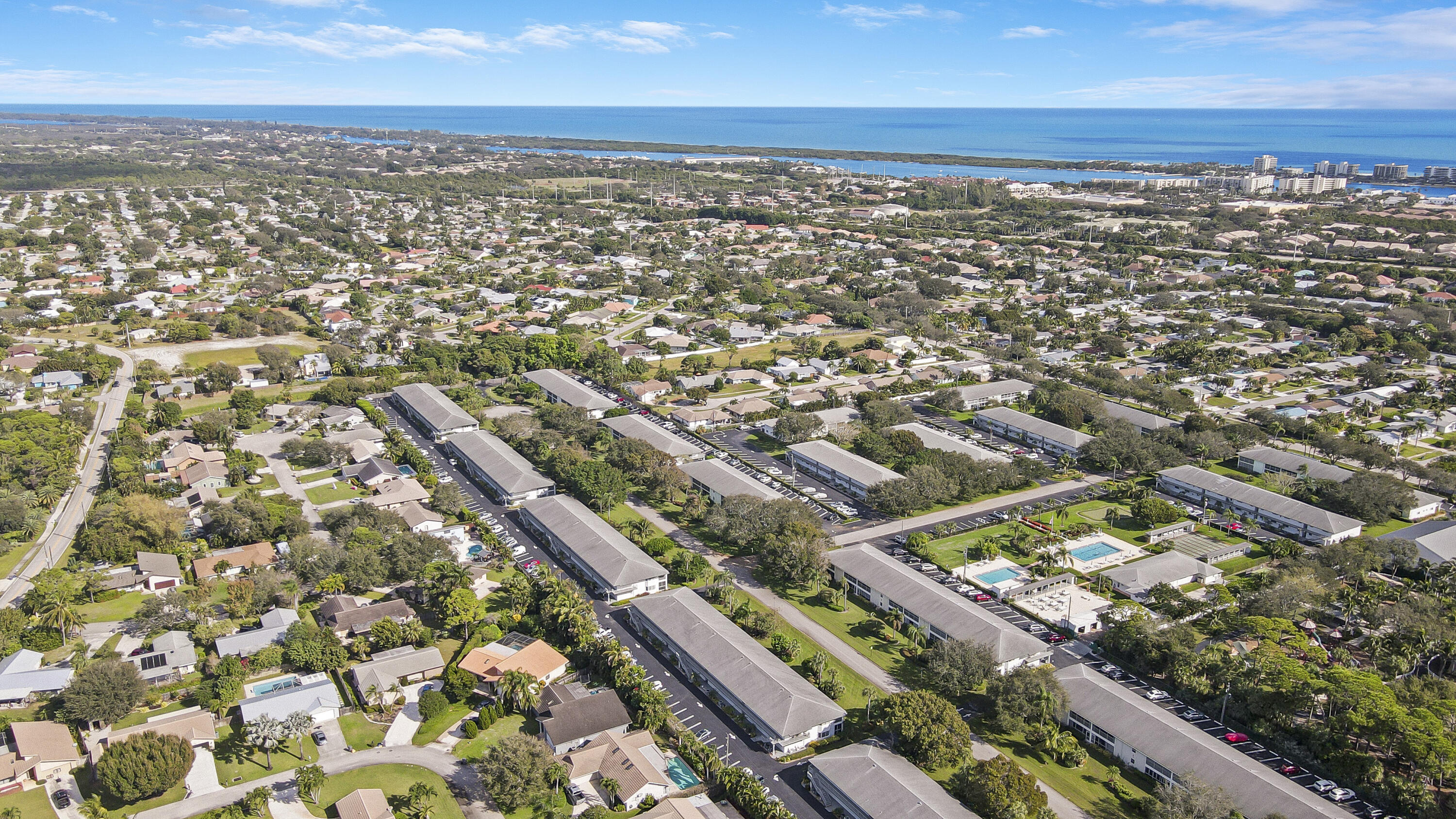 4 Garden #101, Tequesta FL 33469