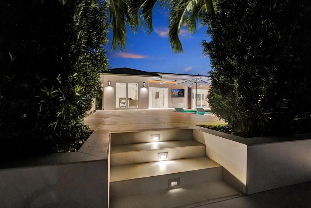 775 NE 39th, Boca Raton FL 33431