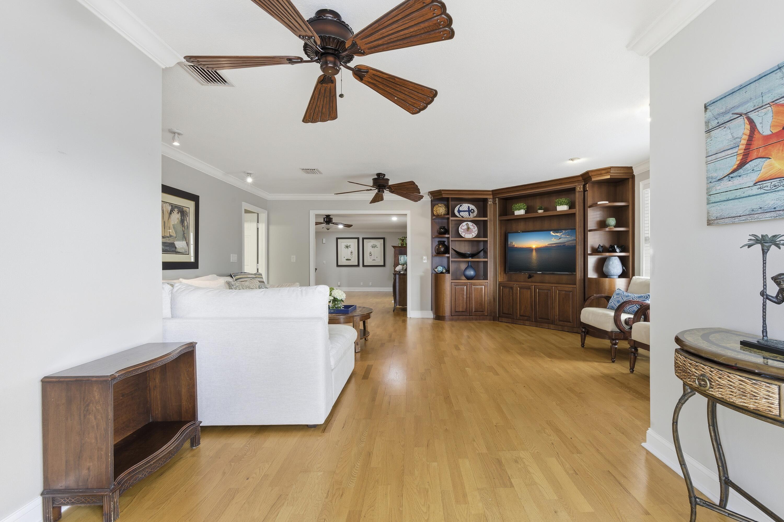 649 Anchorage, North Palm Beach FL 33408