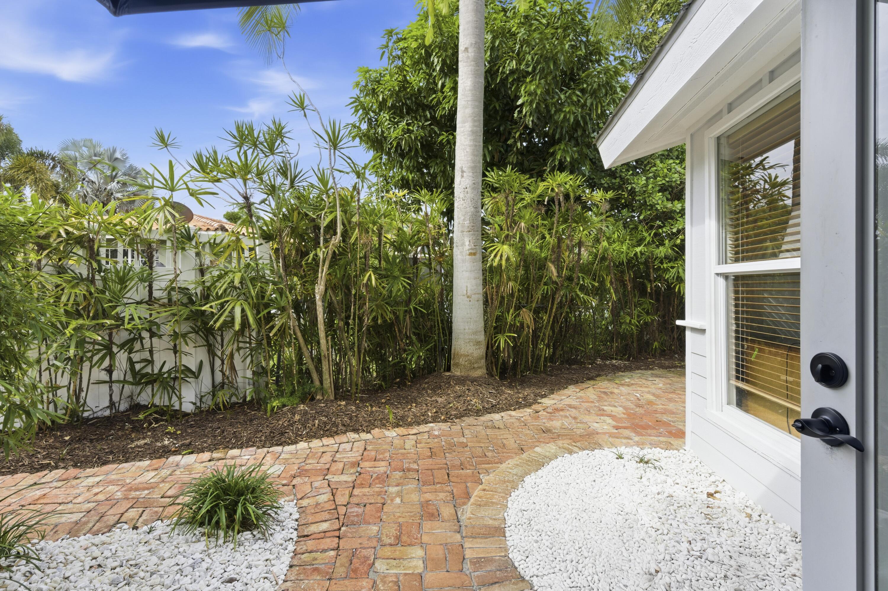 649 Anchorage, North Palm Beach FL 33408