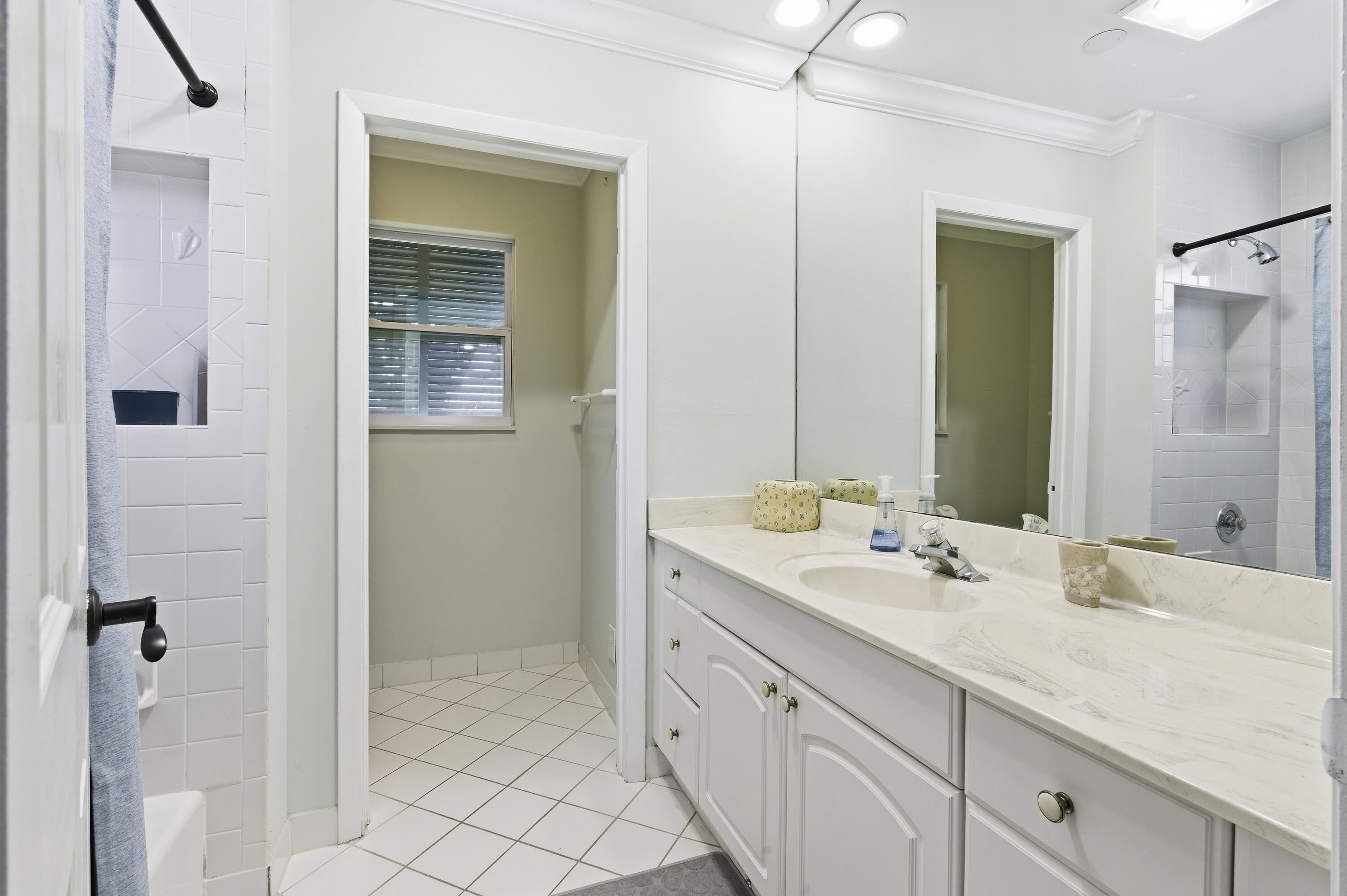 649 Anchorage, North Palm Beach FL 33408