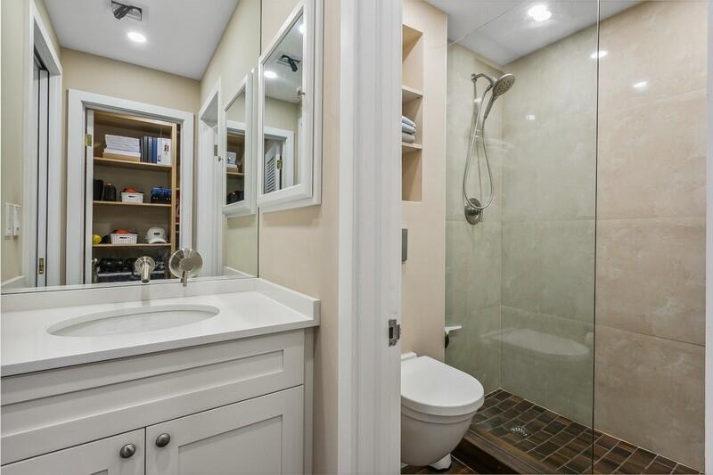 2160 Ibis Isle #1, Palm Beach FL 33480