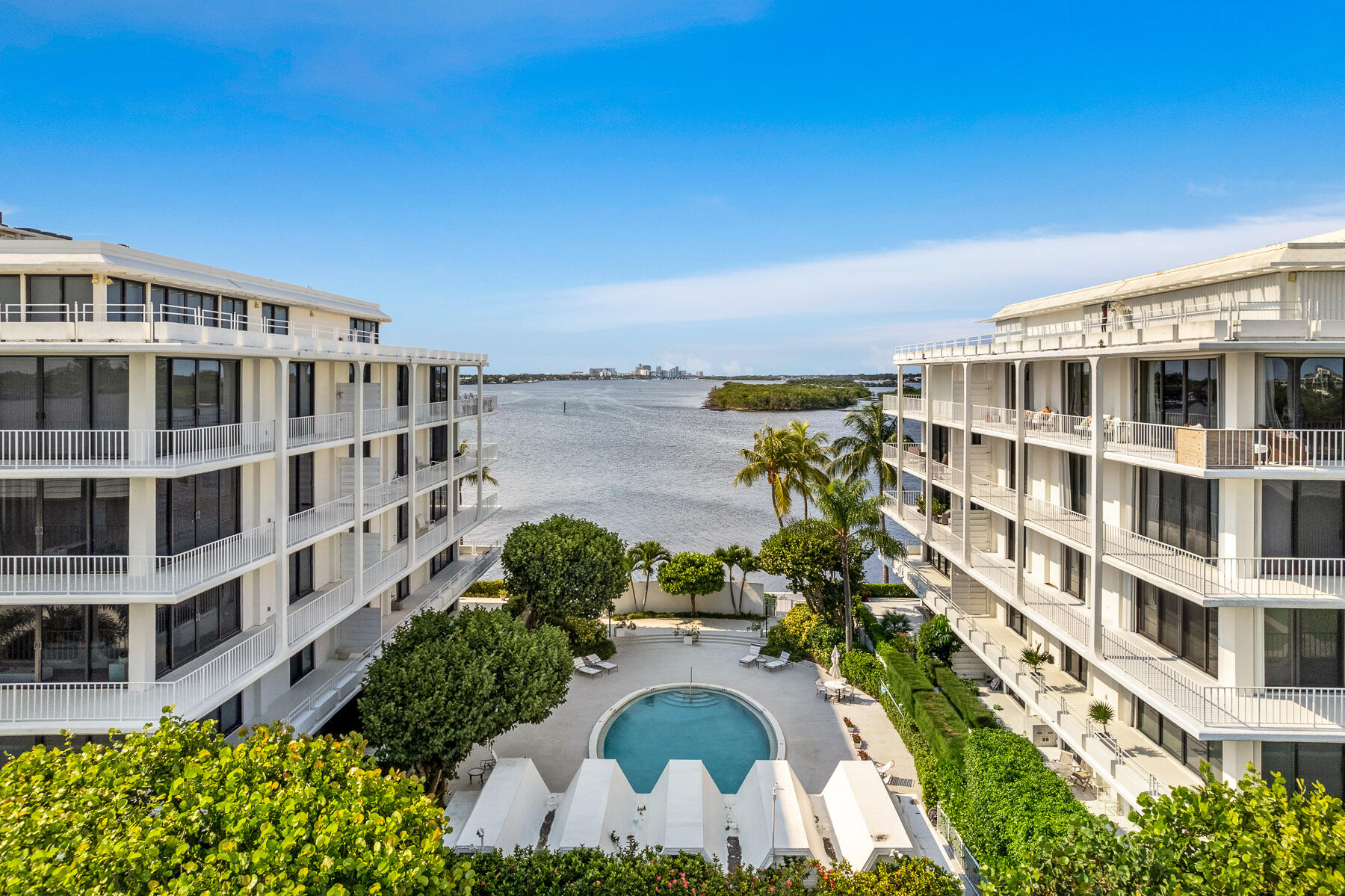 2160 Ibis Isle #1, Palm Beach FL 33480