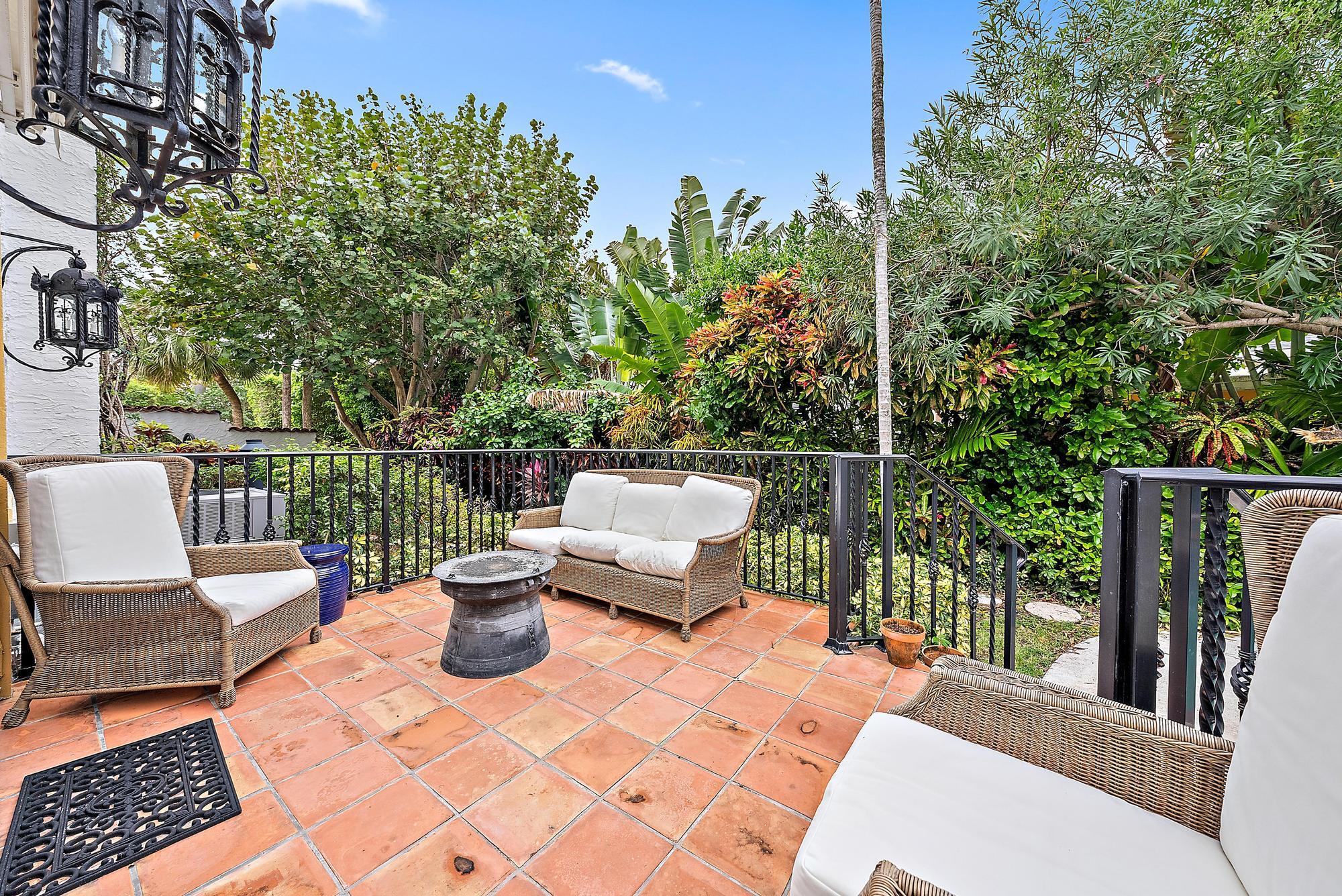 325 Seaspray, Palm Beach FL 33480