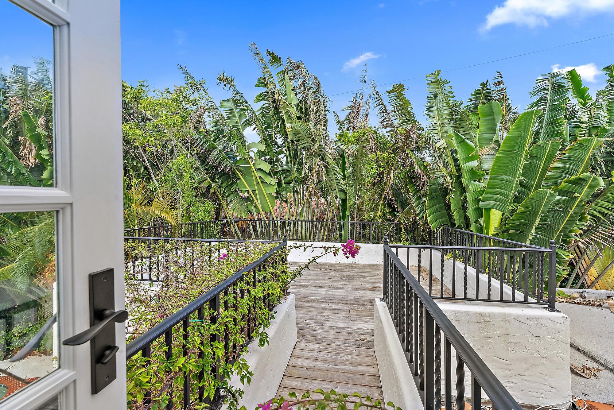325 Seaspray, Palm Beach FL 33480