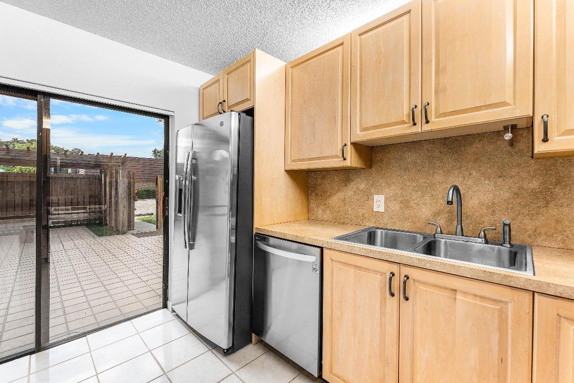 1214 12th, Palm Beach Gardens FL 33418