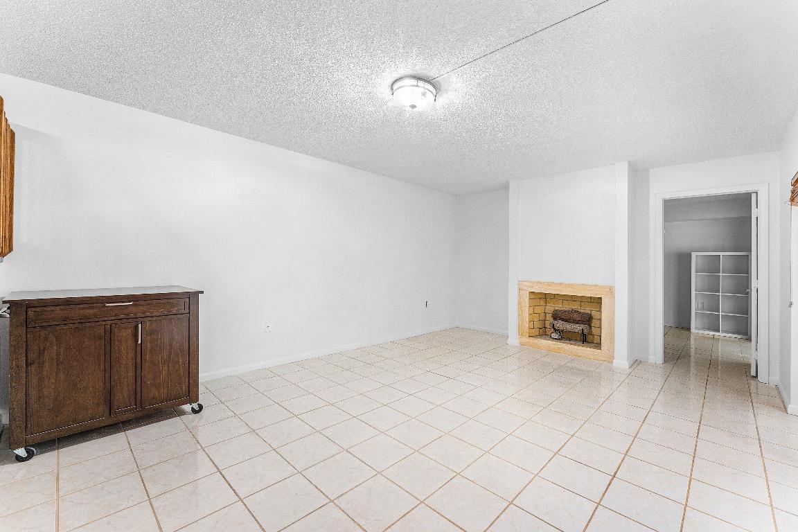 1214 12th, Palm Beach Gardens FL 33418