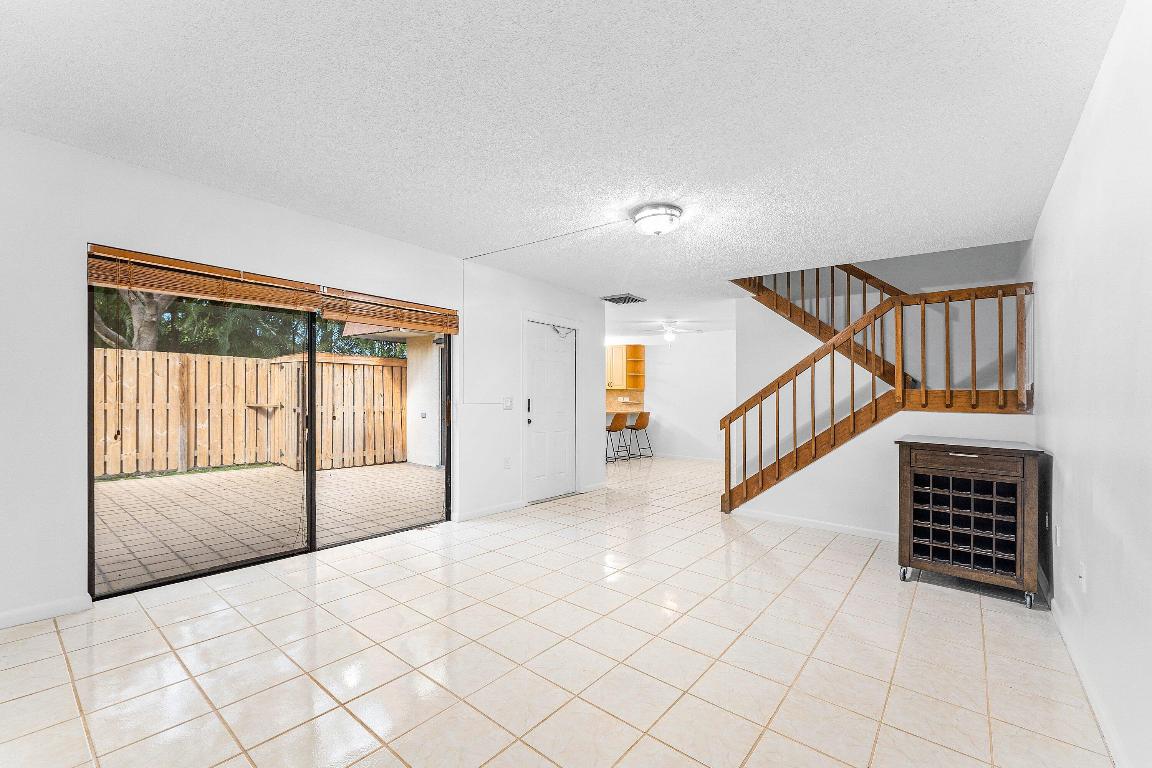 1214 12th, Palm Beach Gardens FL 33418