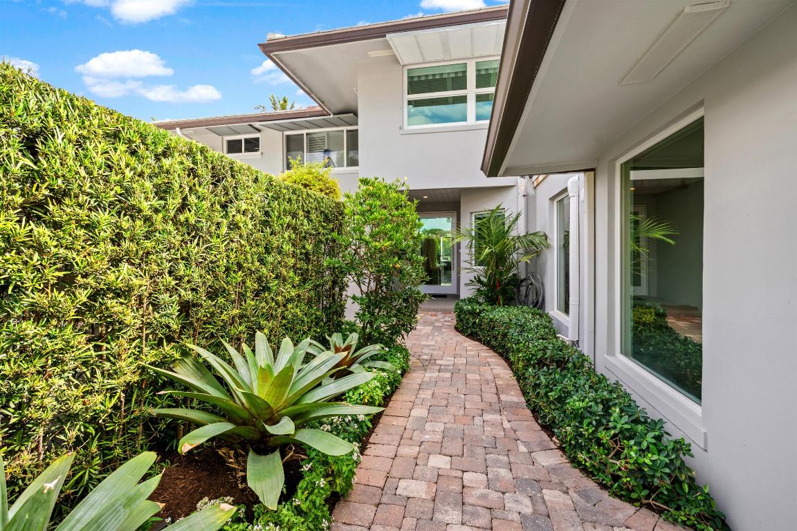 644 Boca Marina, Boca Raton FL 33487