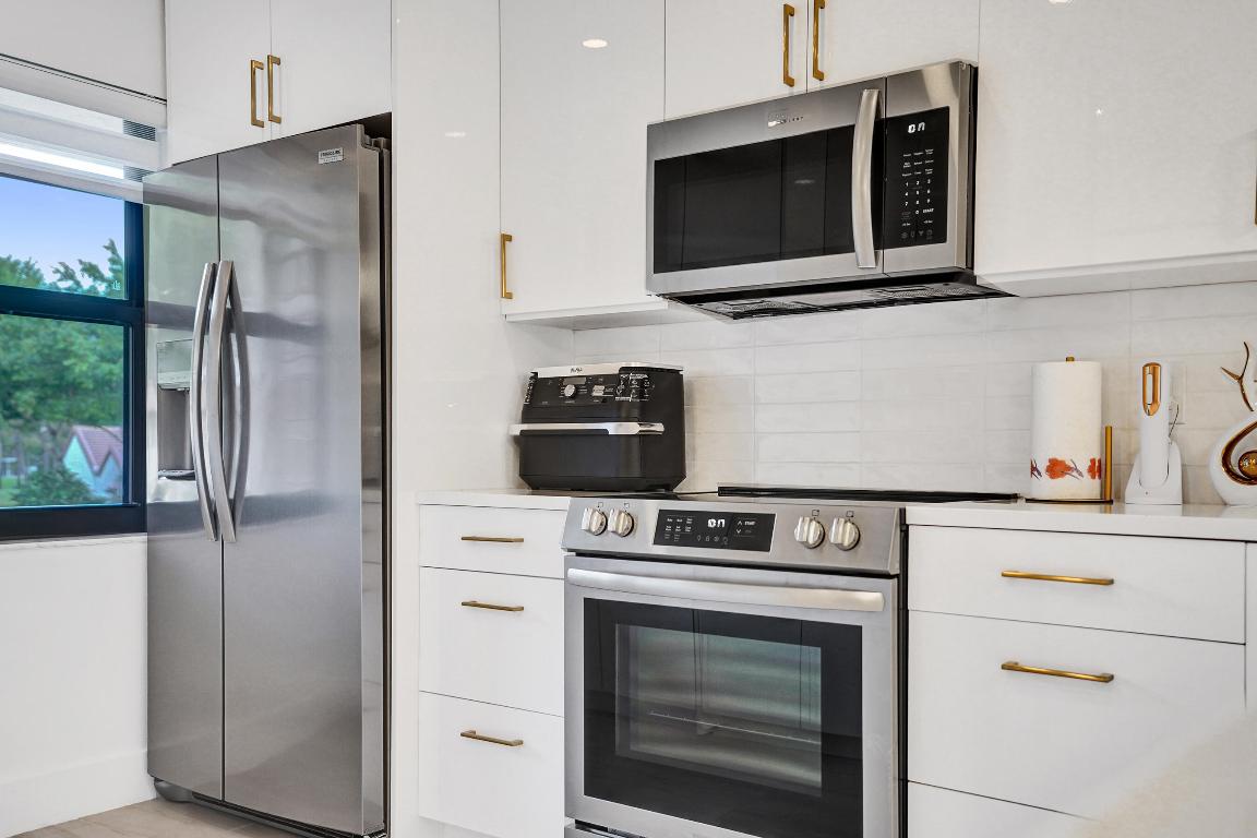 9293 Vista Del Lago #15f, Boca Raton FL 33428