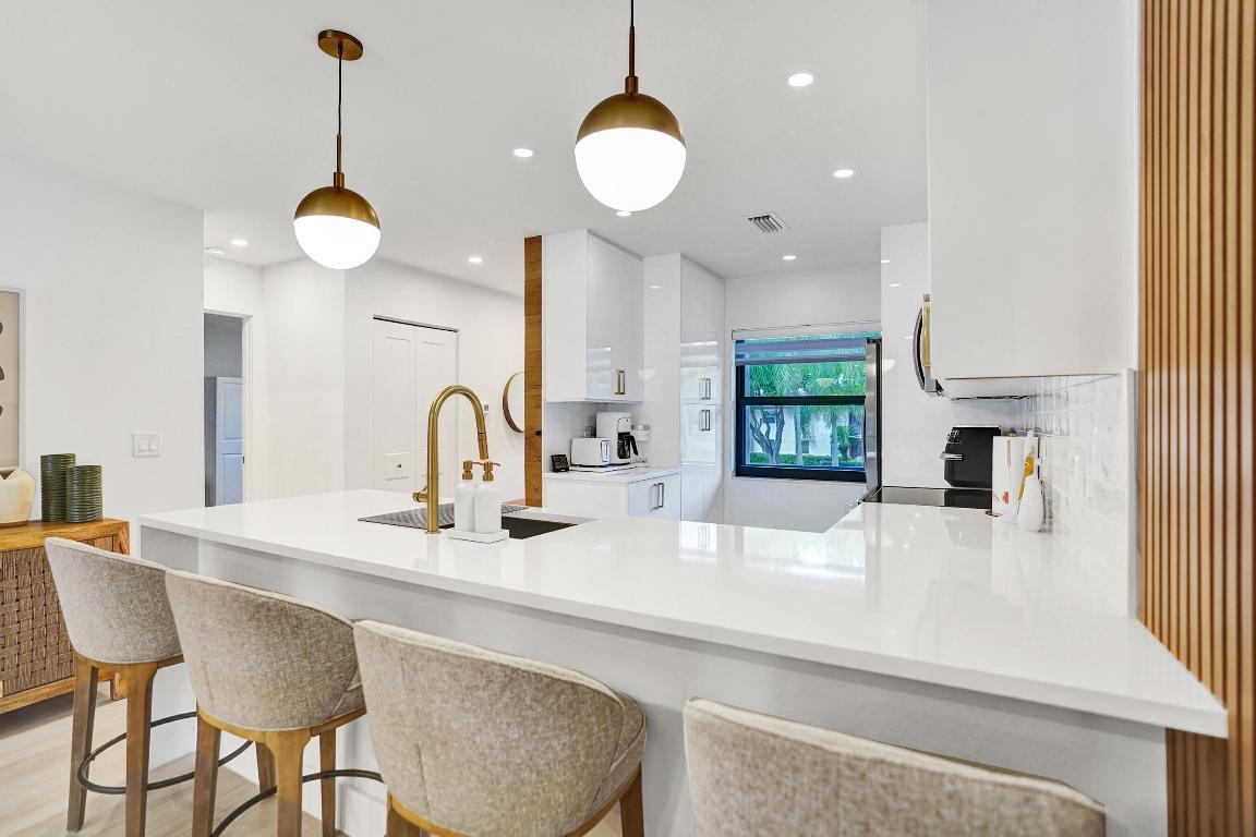 9293 Vista Del Lago #15f, Boca Raton FL 33428