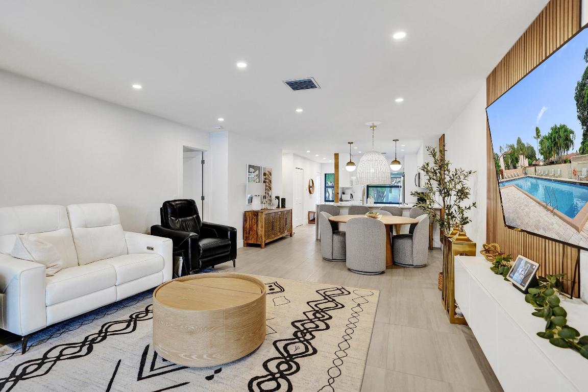 9293 Vista Del Lago #15f, Boca Raton FL 33428