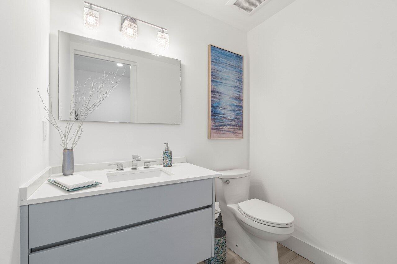 106 Inlet #304, Palm Beach Shores FL 33404