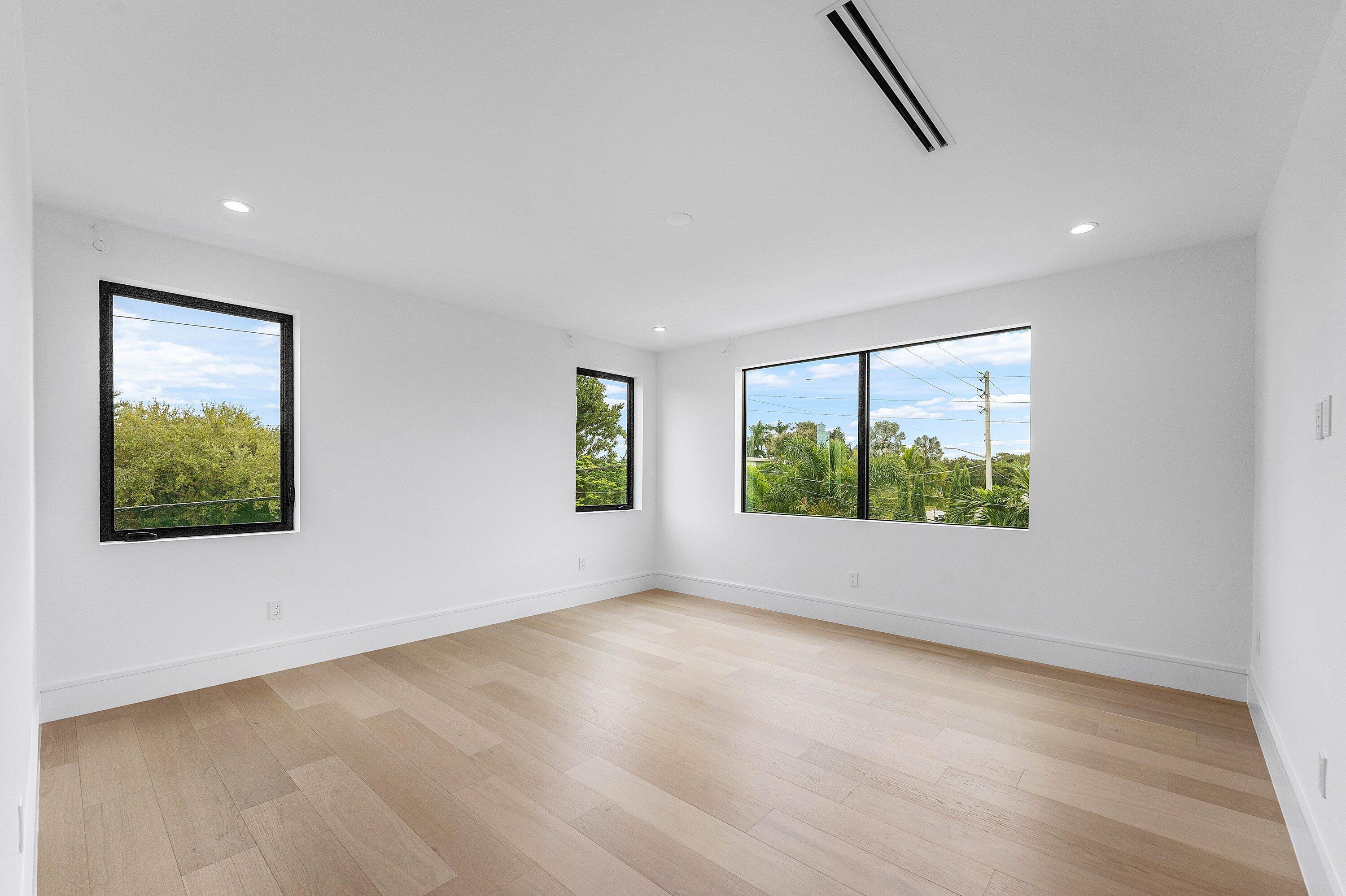 498 NE 6th, Boca Raton FL 33432