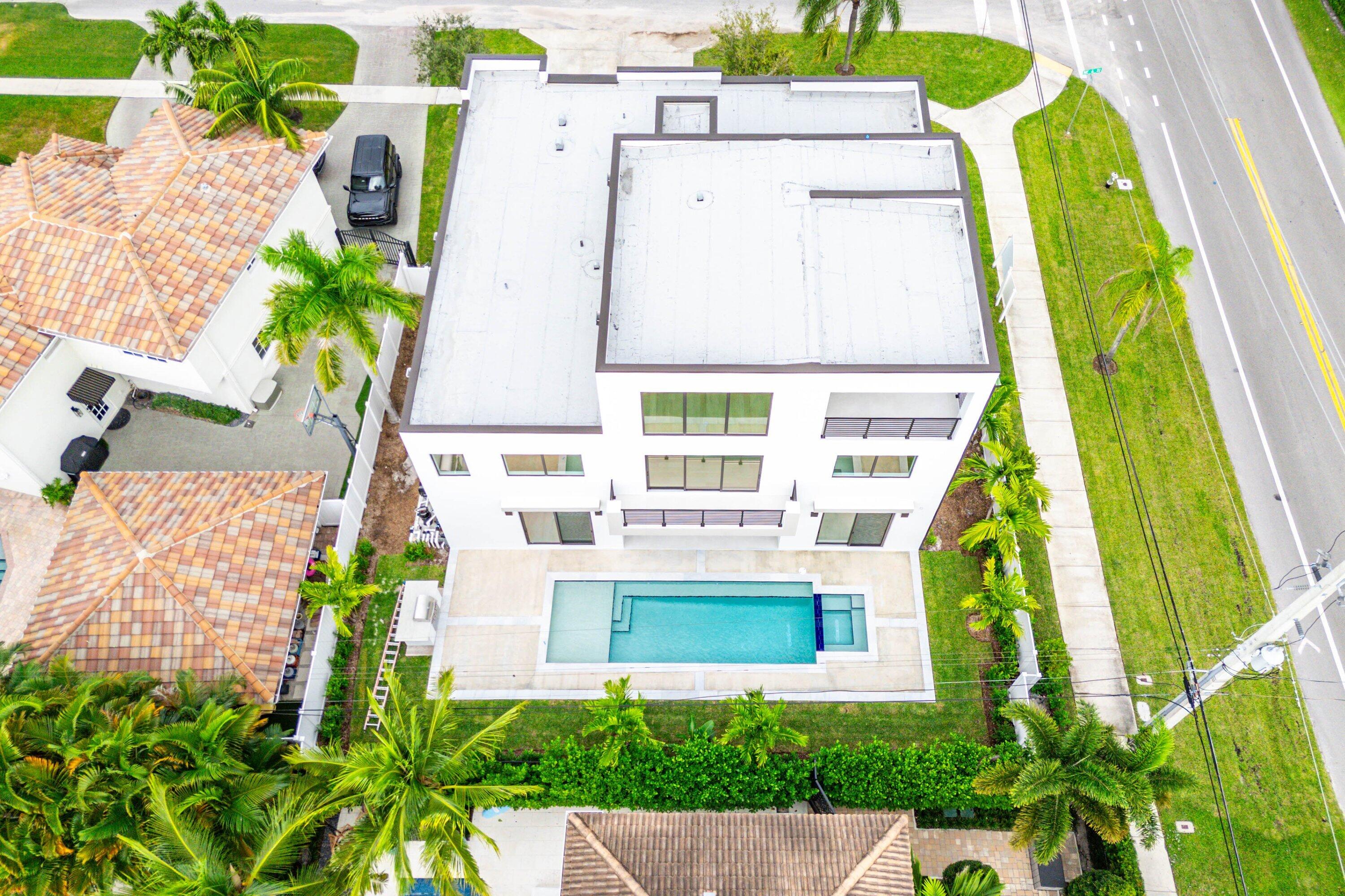 498 NE 6th, Boca Raton FL 33432