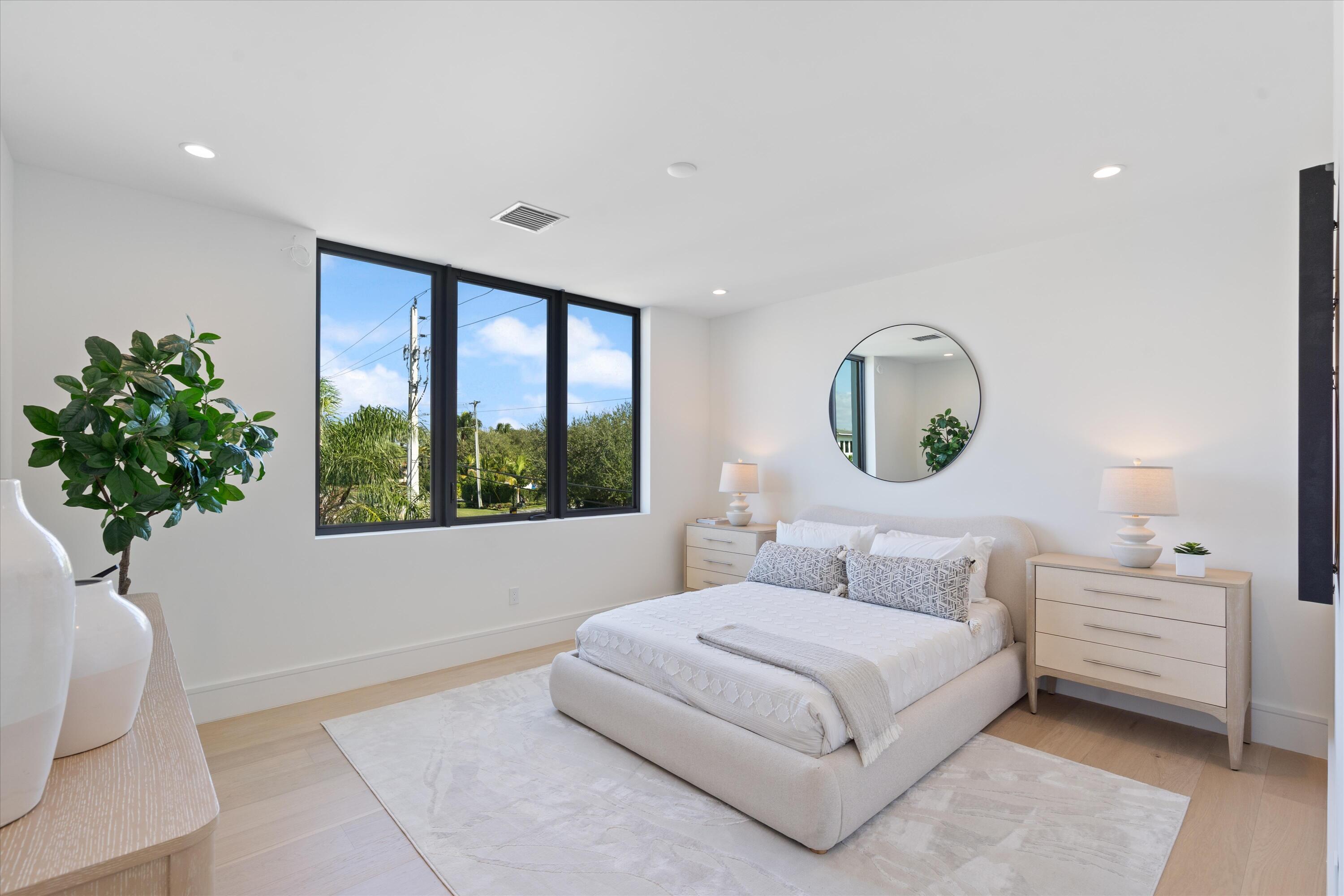 498 NE 6th, Boca Raton FL 33432