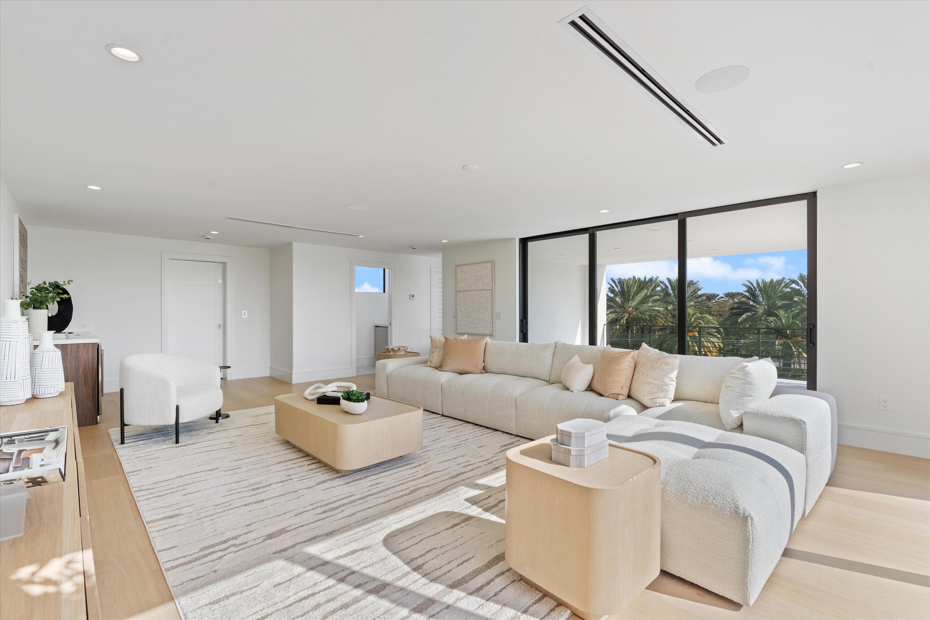 498 NE 6th, Boca Raton FL 33432