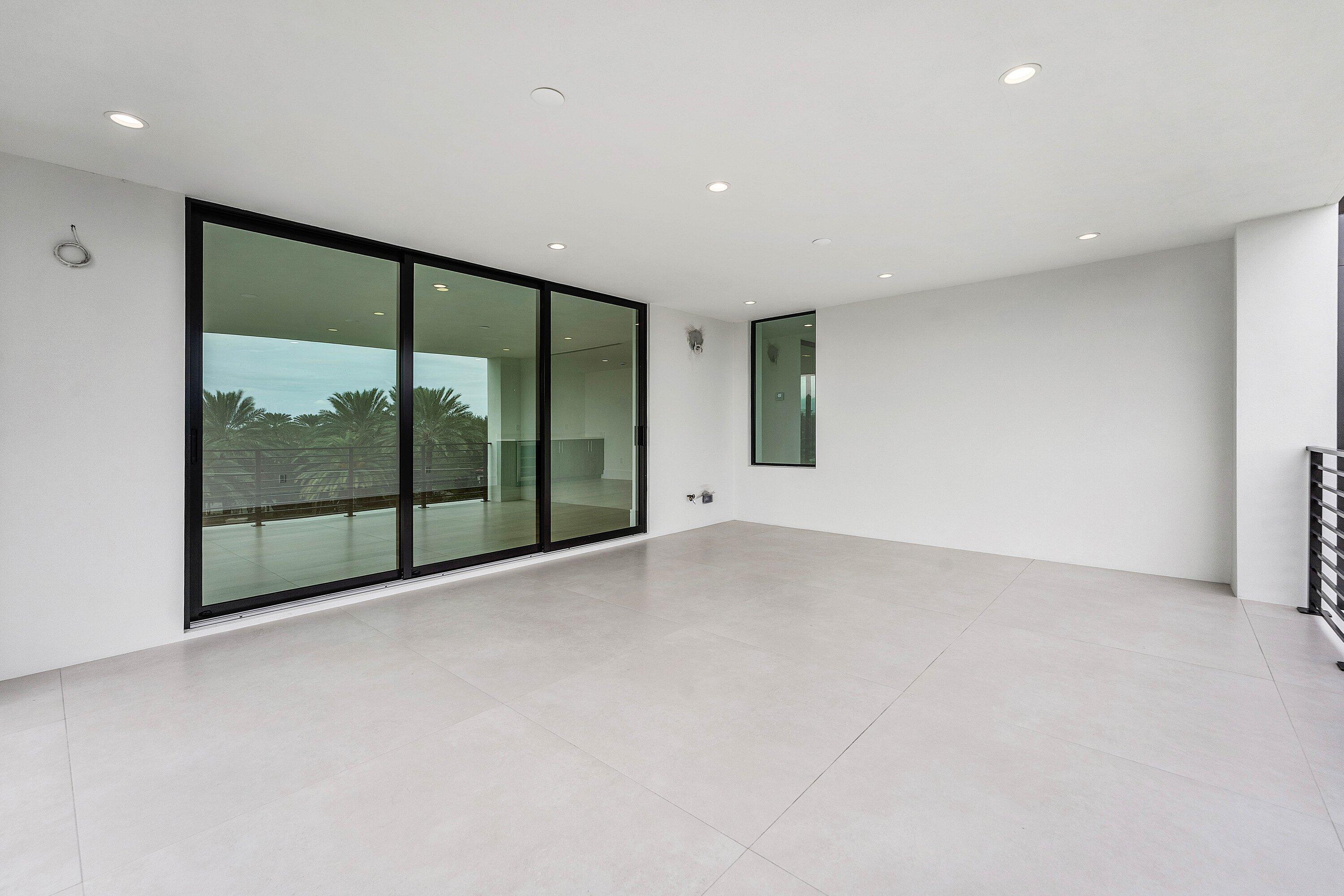 498 NE 6th, Boca Raton FL 33432