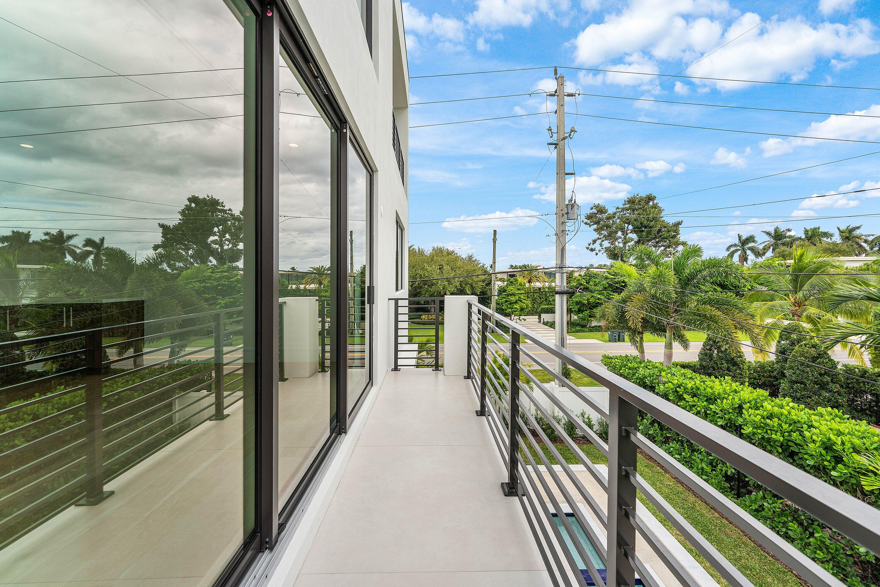 498 NE 6th, Boca Raton FL 33432