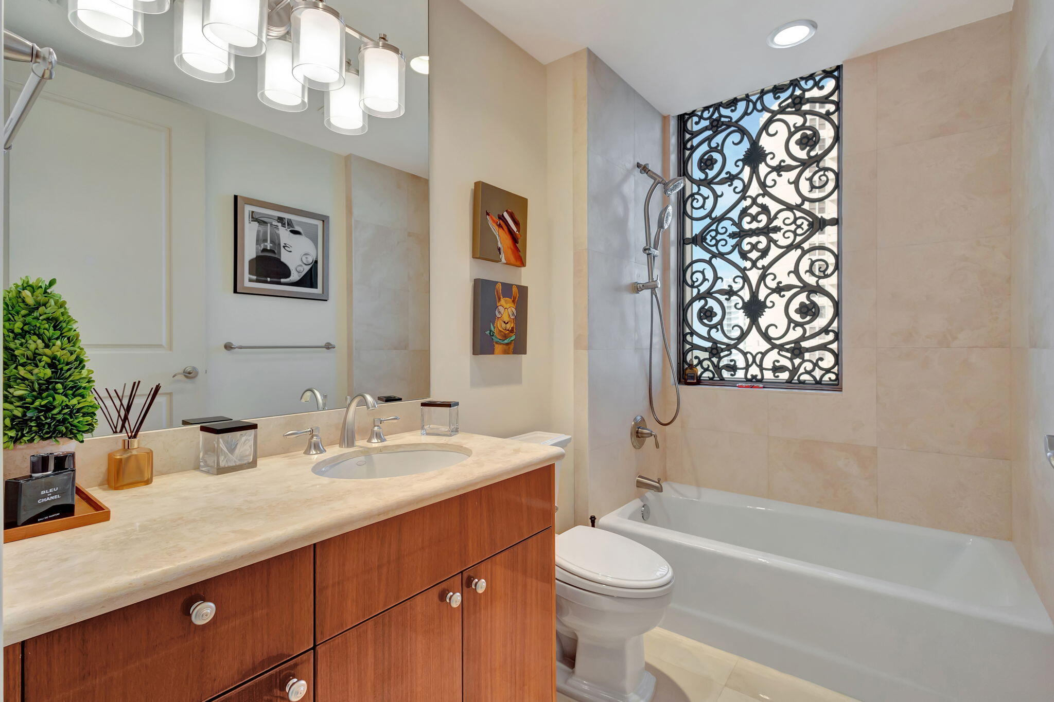 2700 N Ocean #804a, Riviera Beach FL 33404
