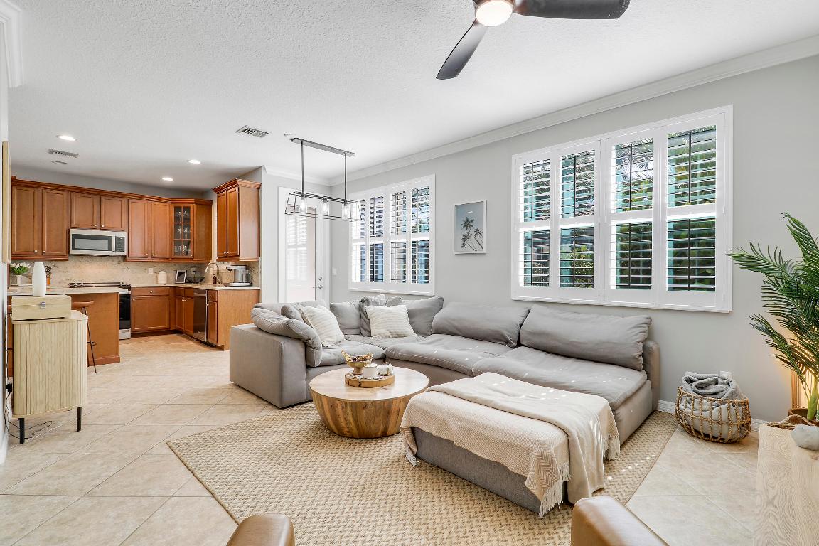4558 Mediterranean, Palm Beach Gardens FL 33418