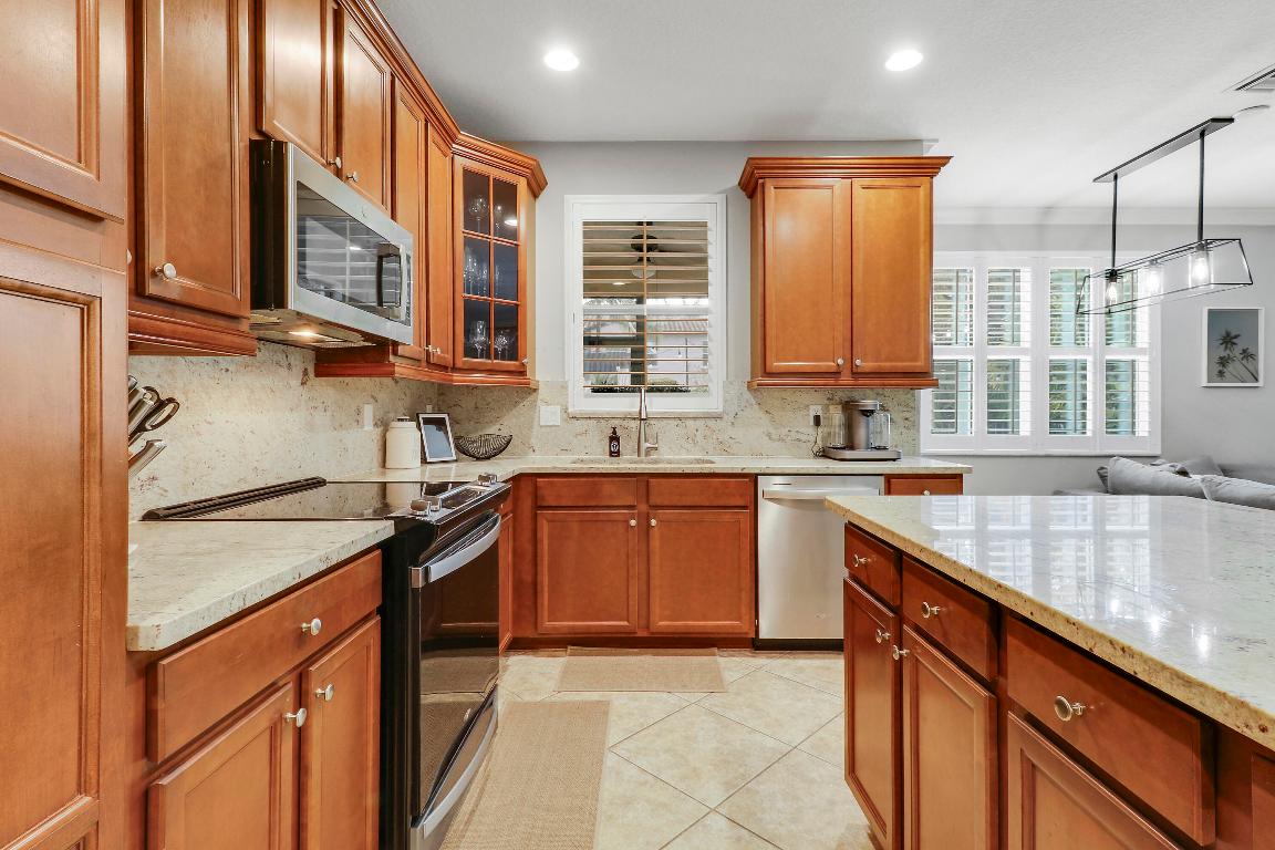 4558 Mediterranean, Palm Beach Gardens FL 33418