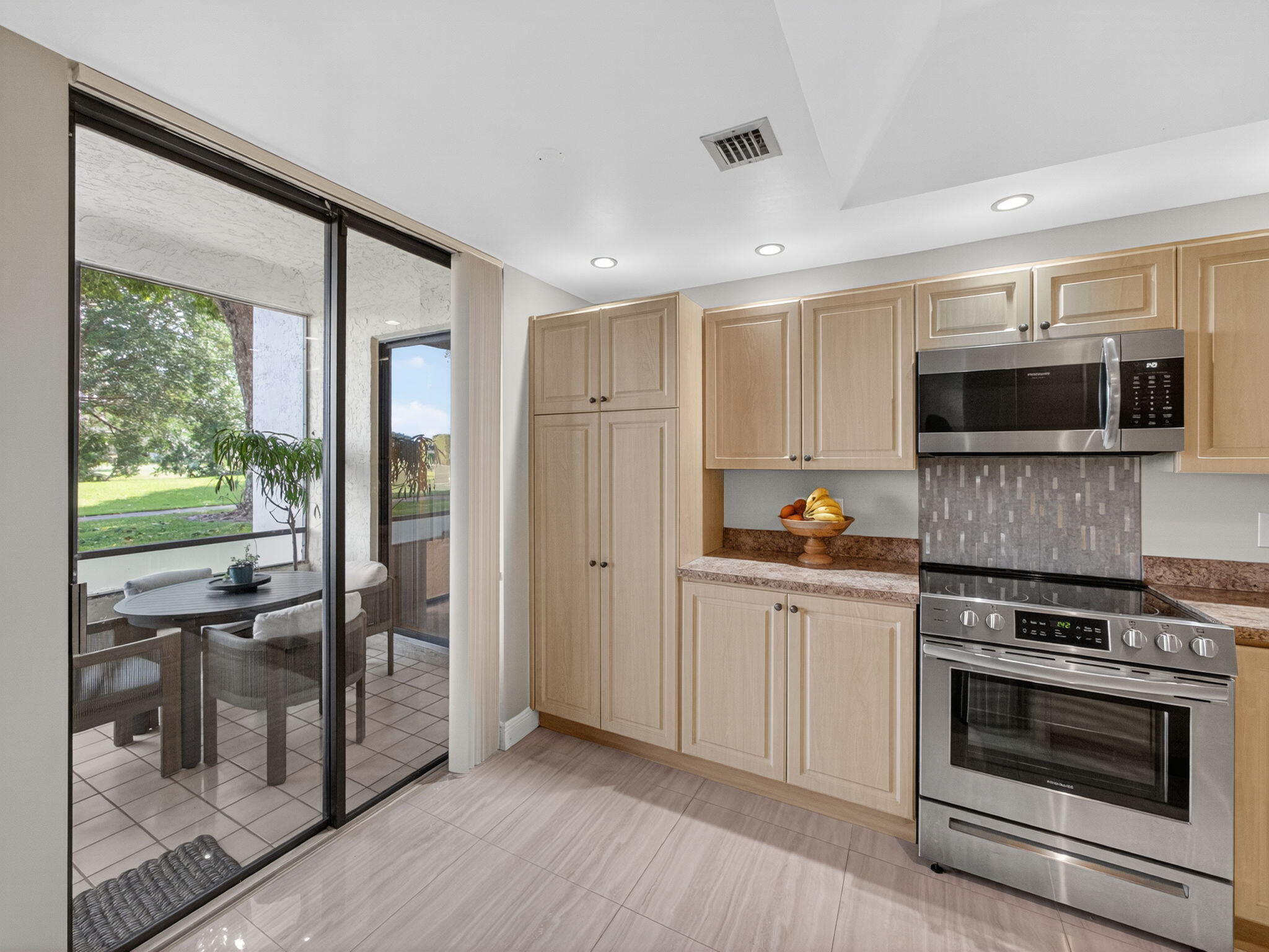 7472 La Paz #109, Boca Raton FL 33433