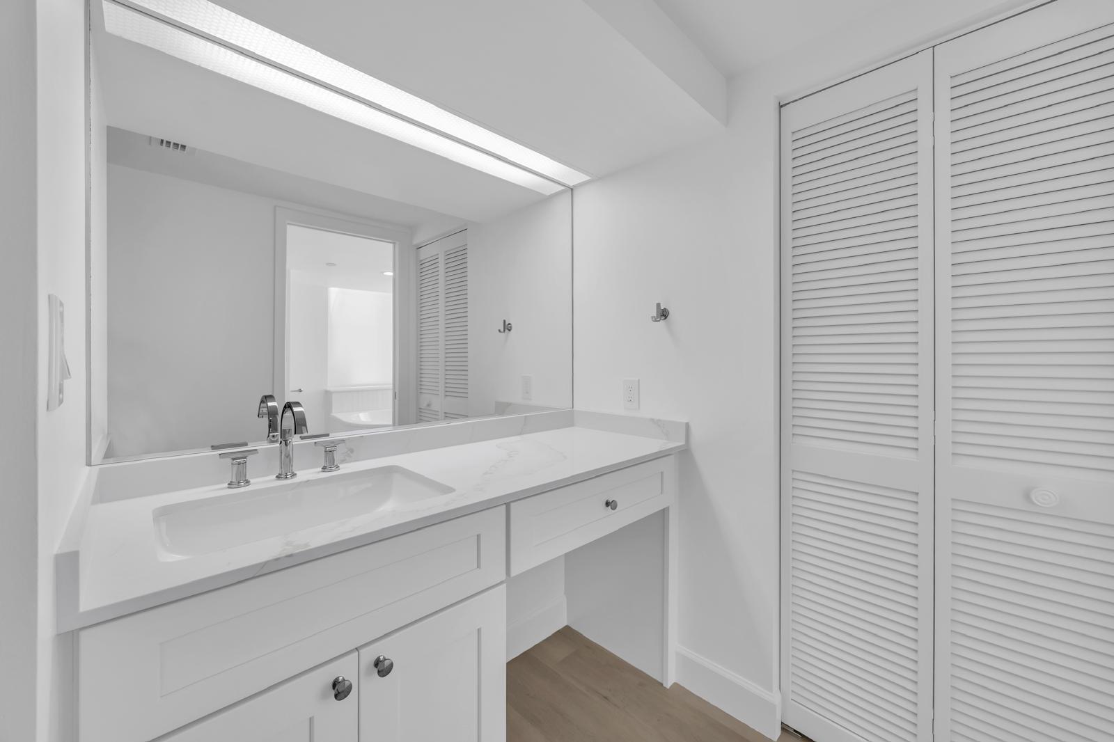 529 S Flagler Dr #14h, West Palm Beach FL 33401